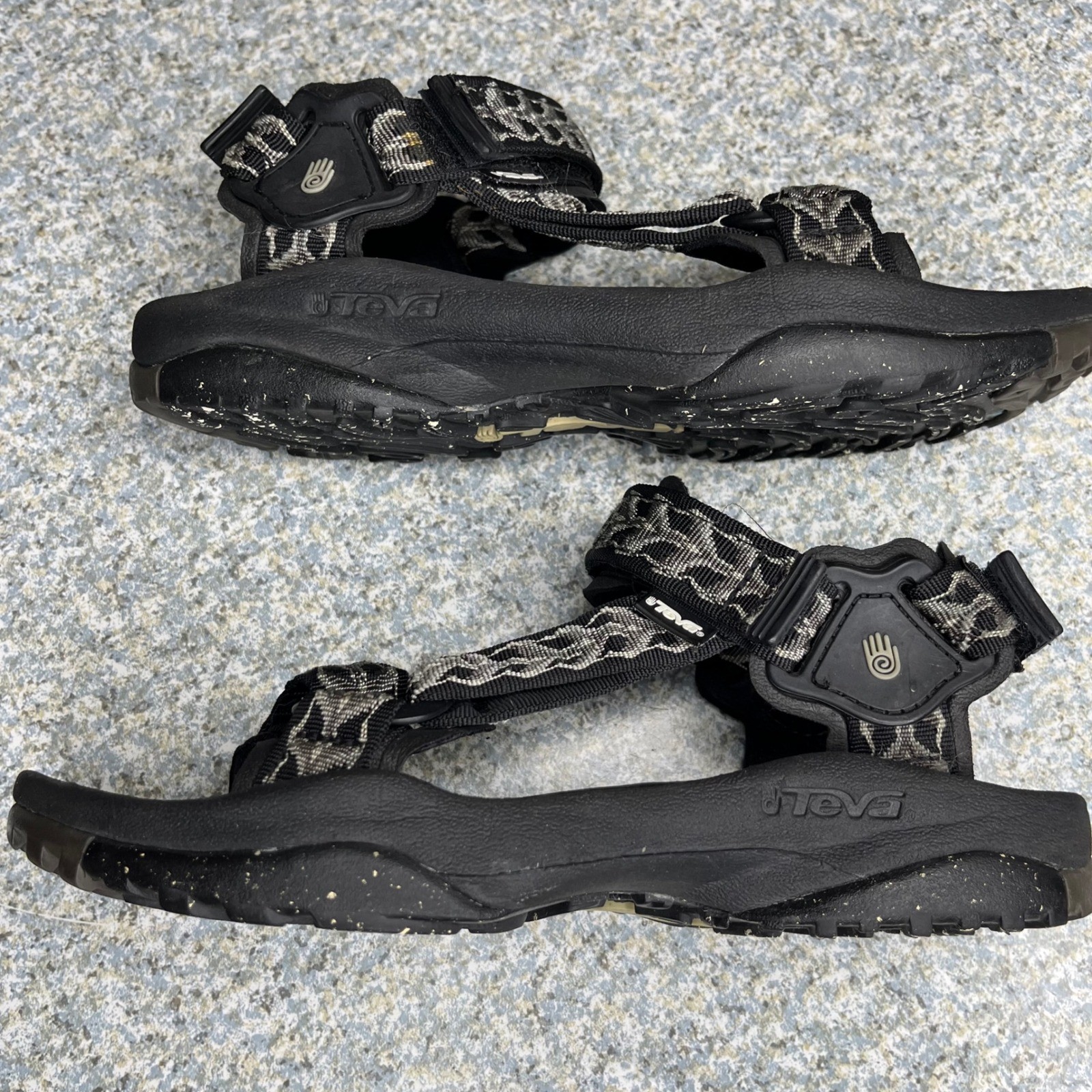 Teva Sandals Terra Fi 2 Mens 10 Black Gray Nylon Pattern Spider Rubber Hiking