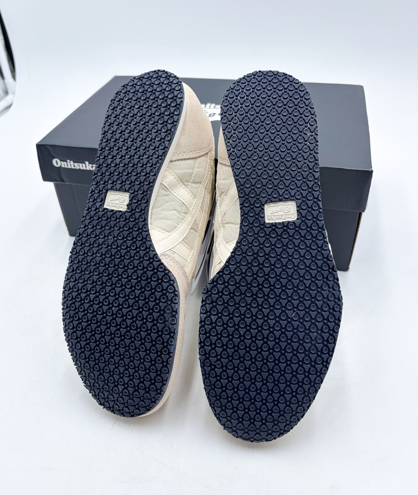 【NEW】Onitsuka Tiger SERRANO Oatmeal/Cream Daily Sneaker (US 7.5) From US