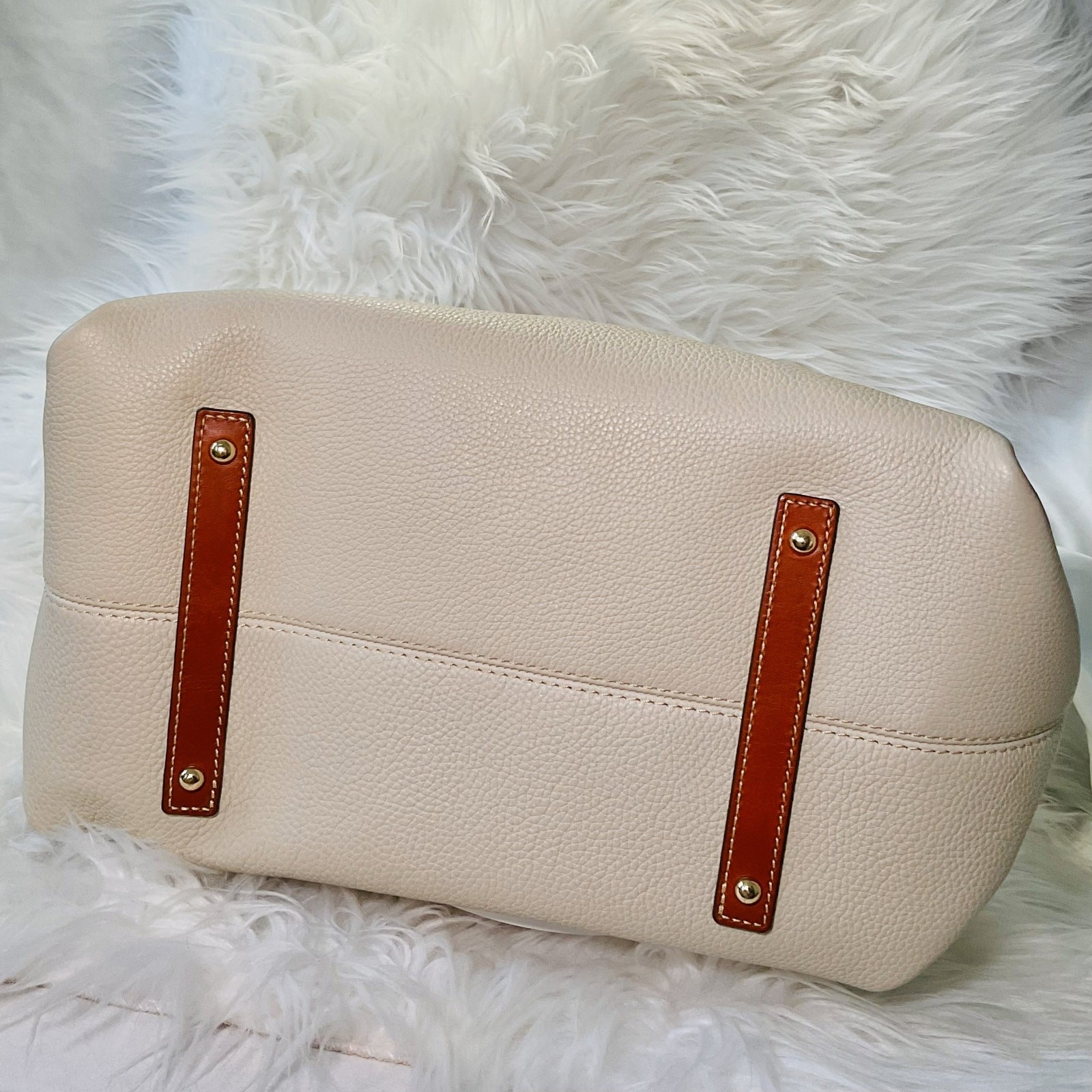 Gently Used $358 Dooney & Bourke Pebble Satchel Turnlock Tote 30