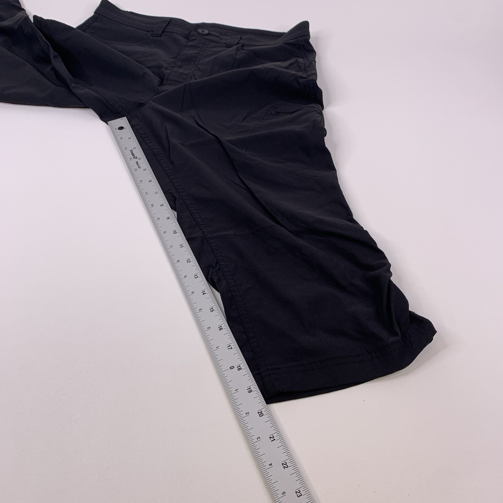 Eddie Bauer Womens Capri Pants Stretch Tech Rainier Cargo Pockets Black Sz 6