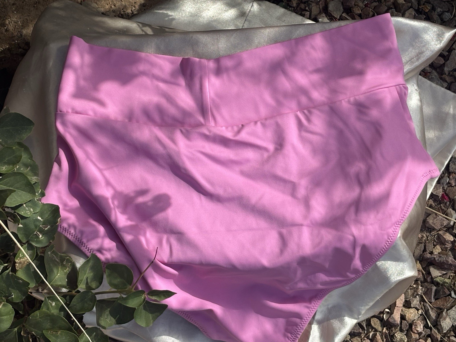 Aerie American Eagle Bright Pink High Waisted Swim Bottoms SIZE Medium