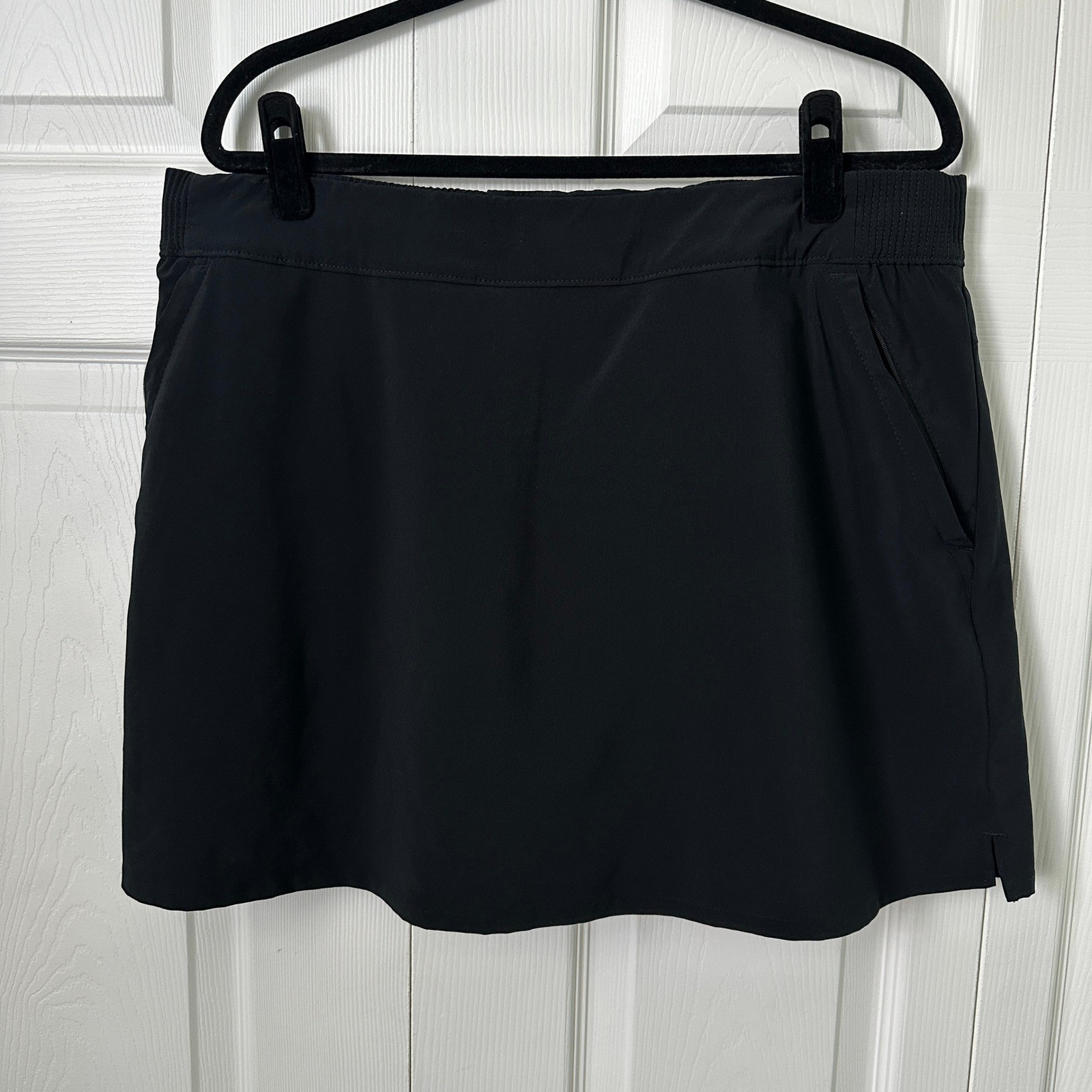 Columbia PFG Skort Womens XL Black Zipper Pockets Hiking Fishing Activewear