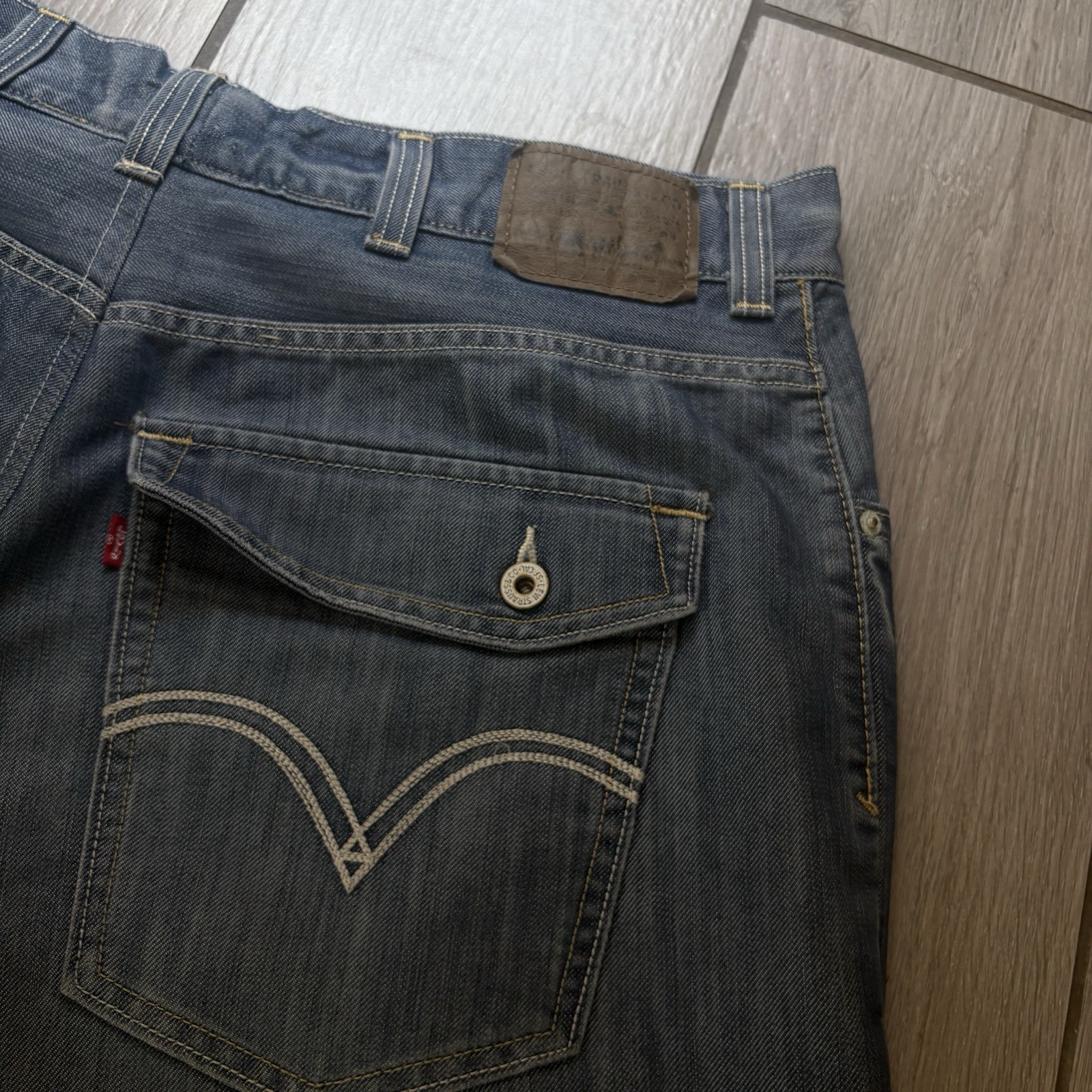 Levis 569 Vintage Baggy Flap Pocket Shorts Medium Wash Loose Y2K Skater Denim