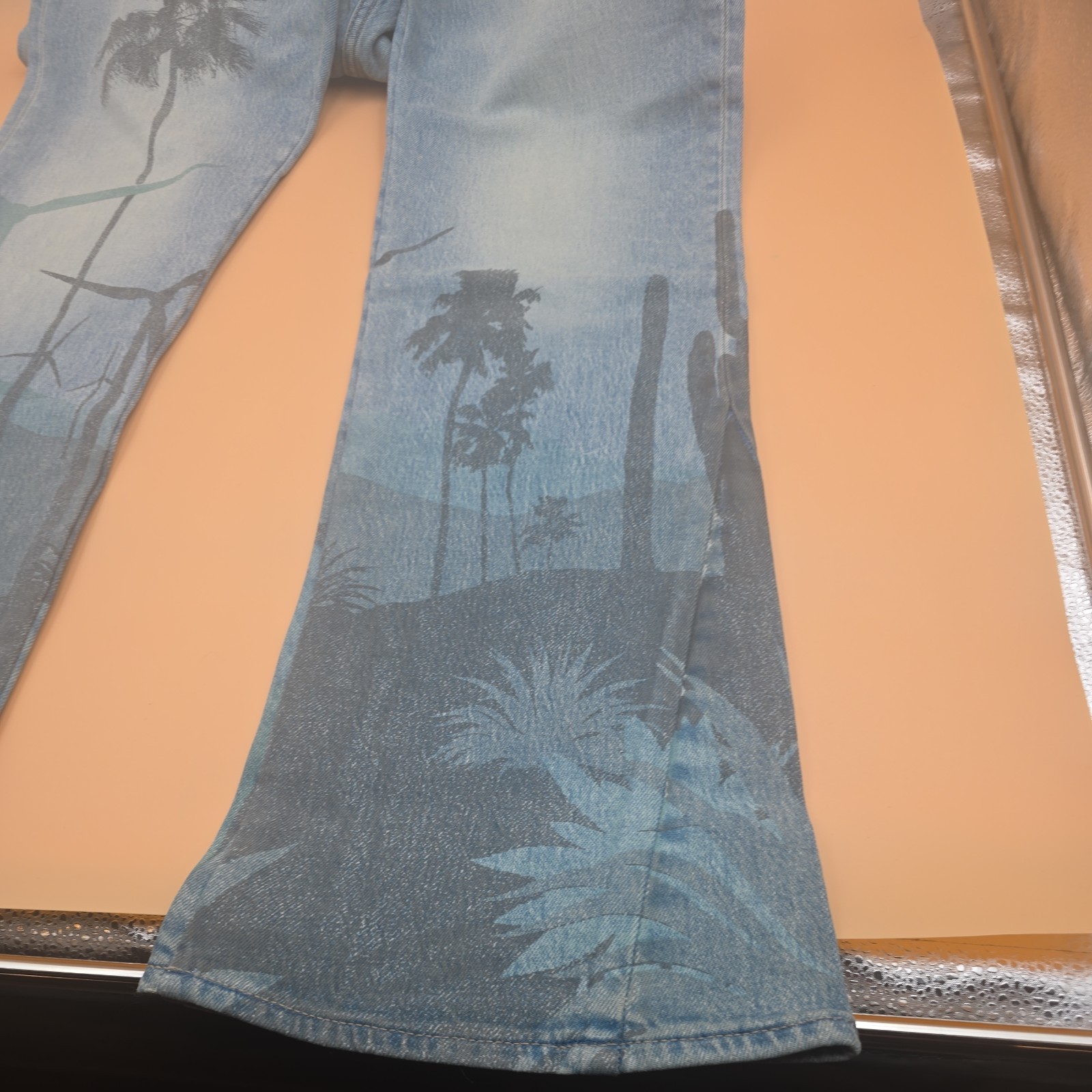 NWT Hudson Walker Spring Break Laser Print Kick Flare Jeans Men’s 34 MSRP $295