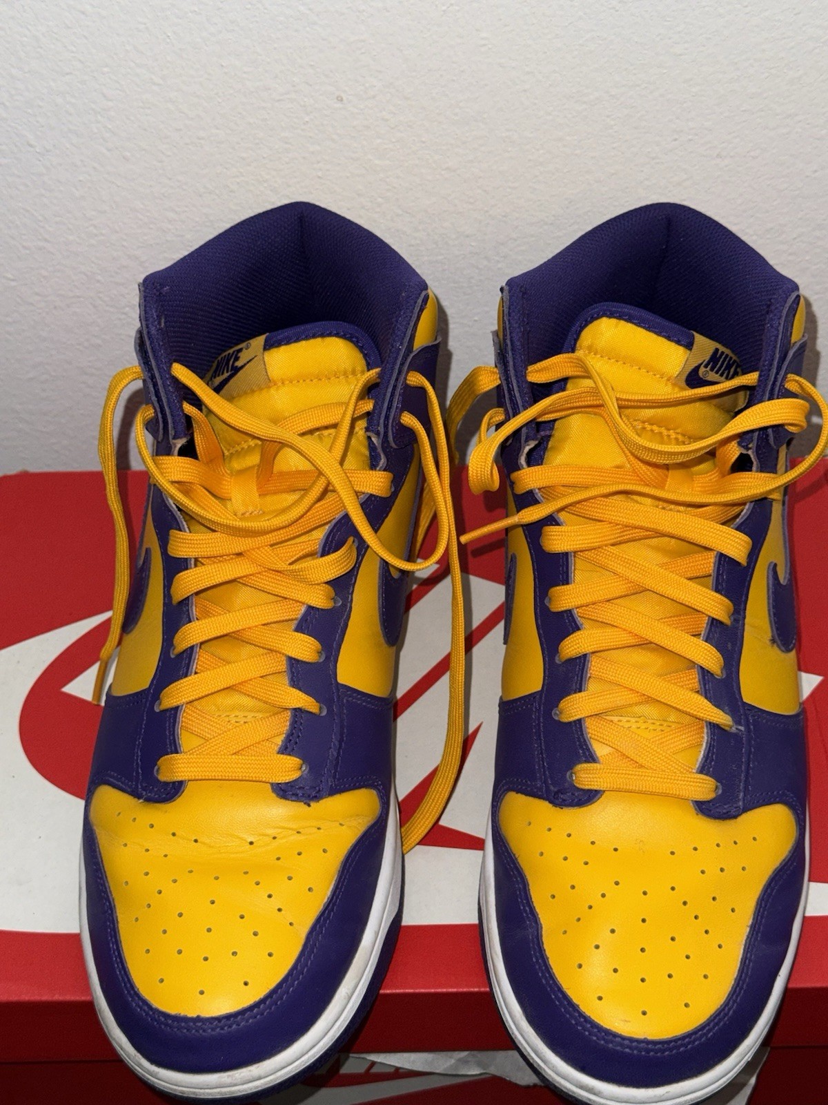 Nike Dunk High Lakers Size 11.5