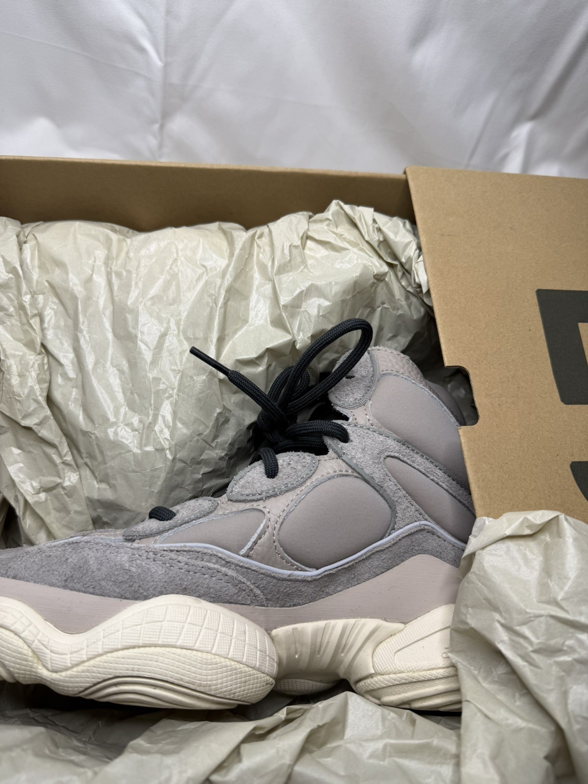 Size 8 – Adidas Yeezy 500 High Mist Stone GV7775 preowned