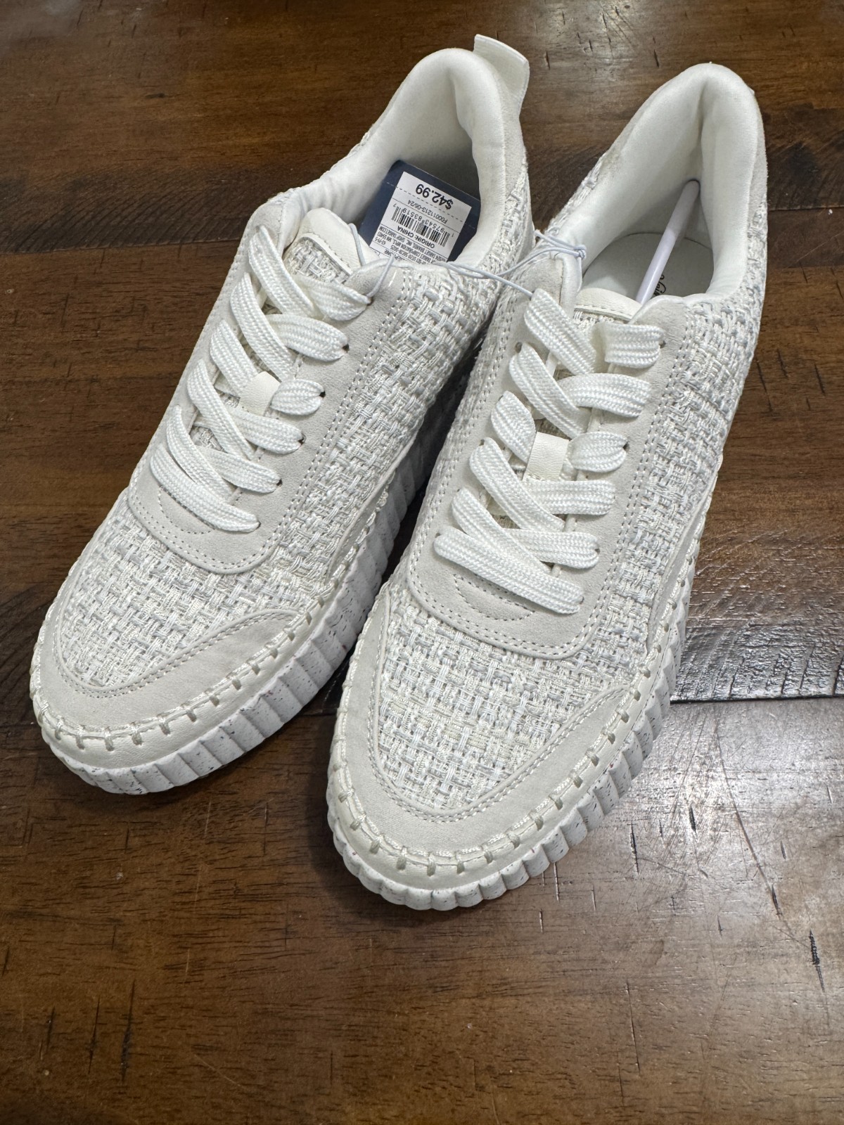 Women’s Persephone Sneakers with Memory Foam Insole – Universal Thread White