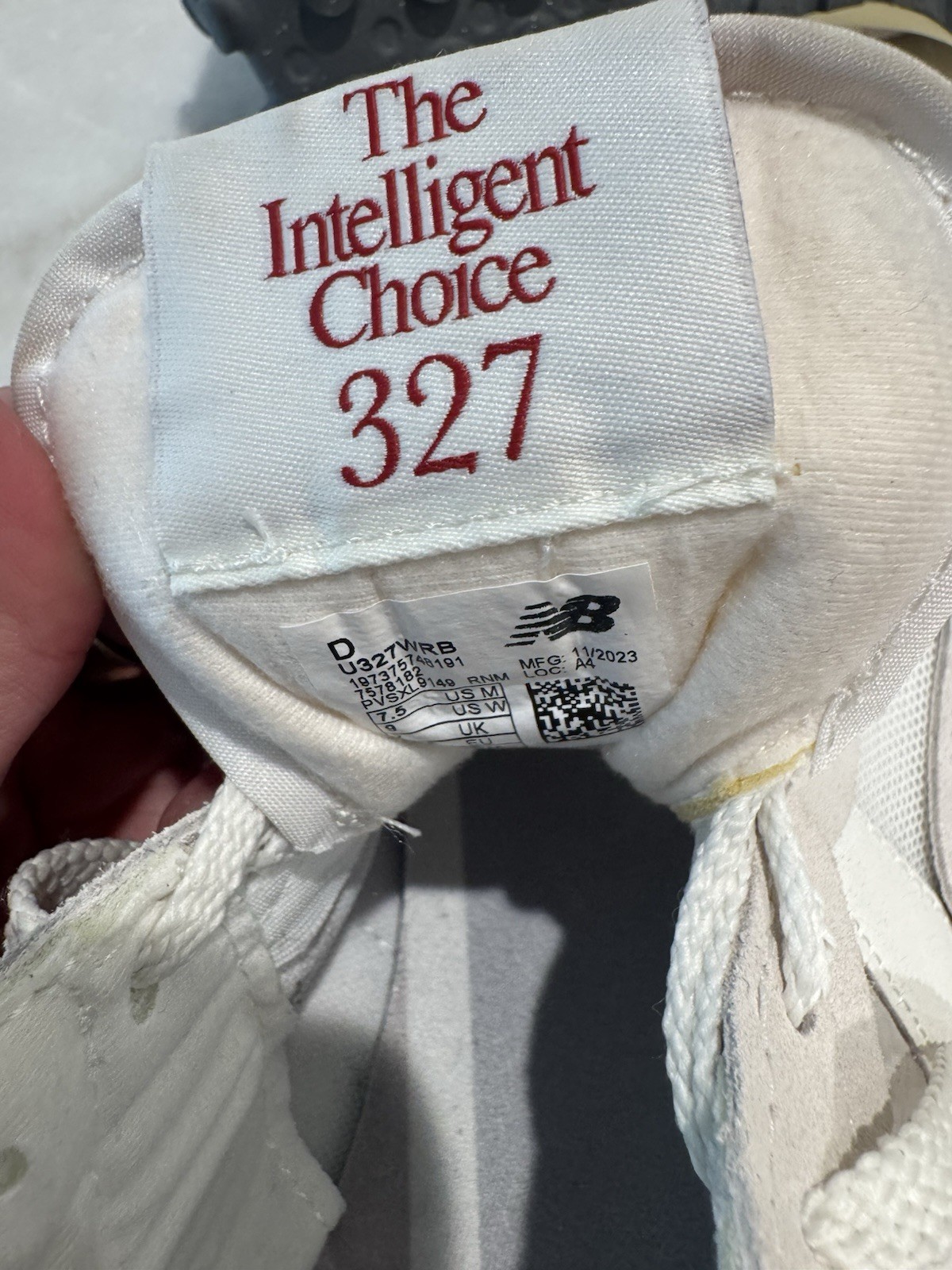 New Balance 327 Women’s Size 9. Gently Used. No Box. Worn Once.