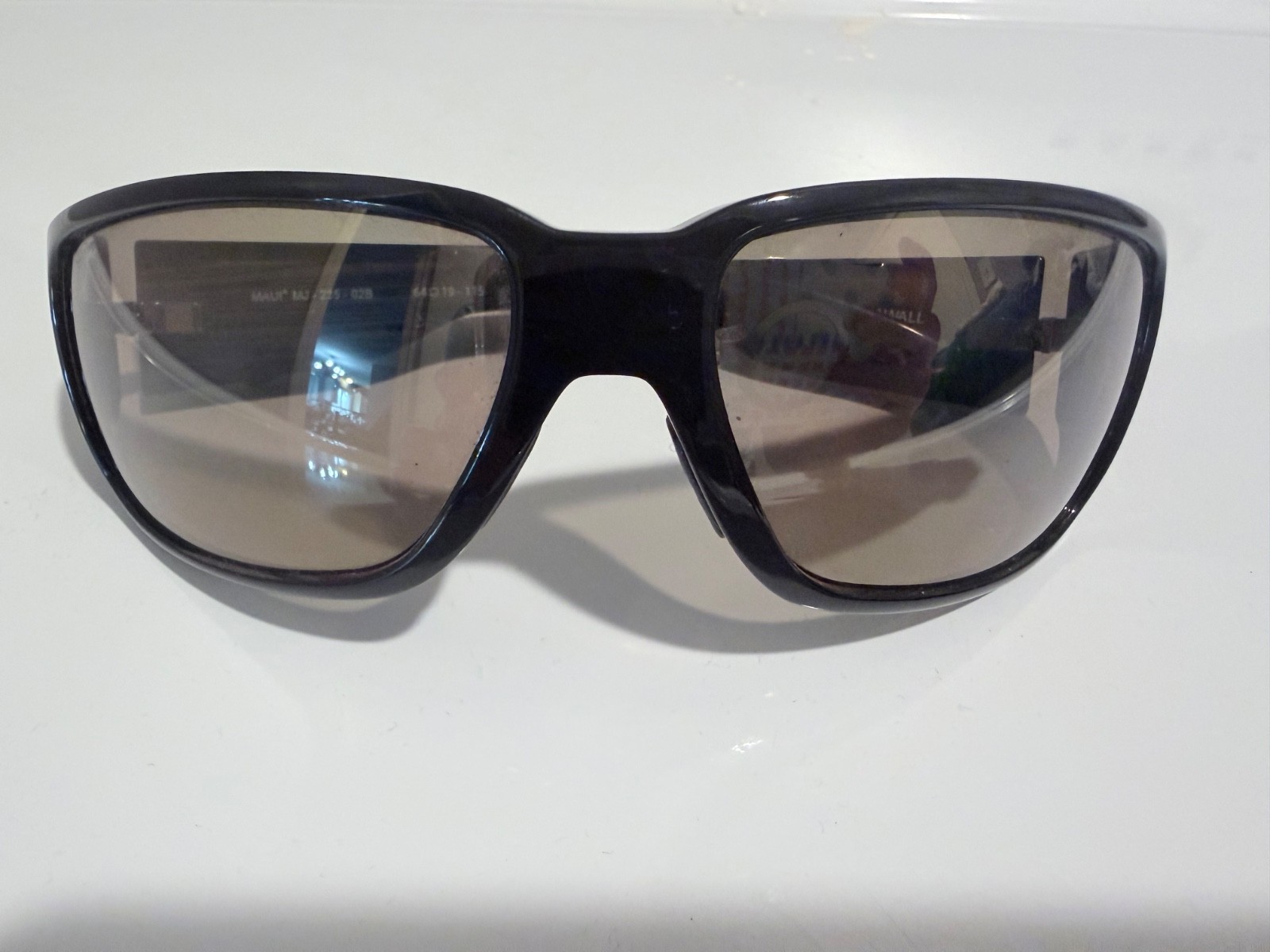 Rare retired Maui Jim Polarized Sunglasses Seawall MJ-235-02b made in Italy
