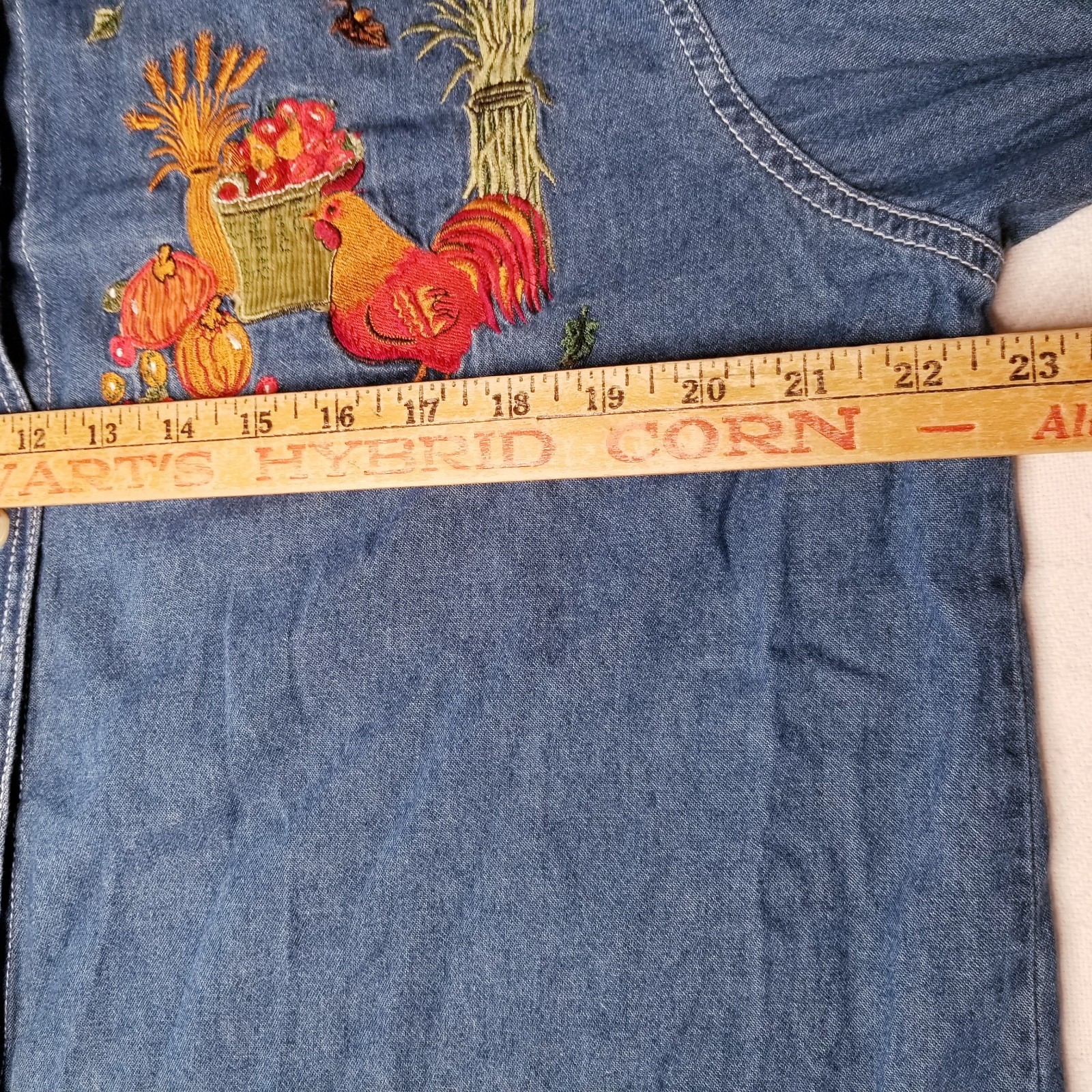Vtg Bobbie Brooks Denim Button Up Shirt XL Chickens Sunflowers Fall Embroidered