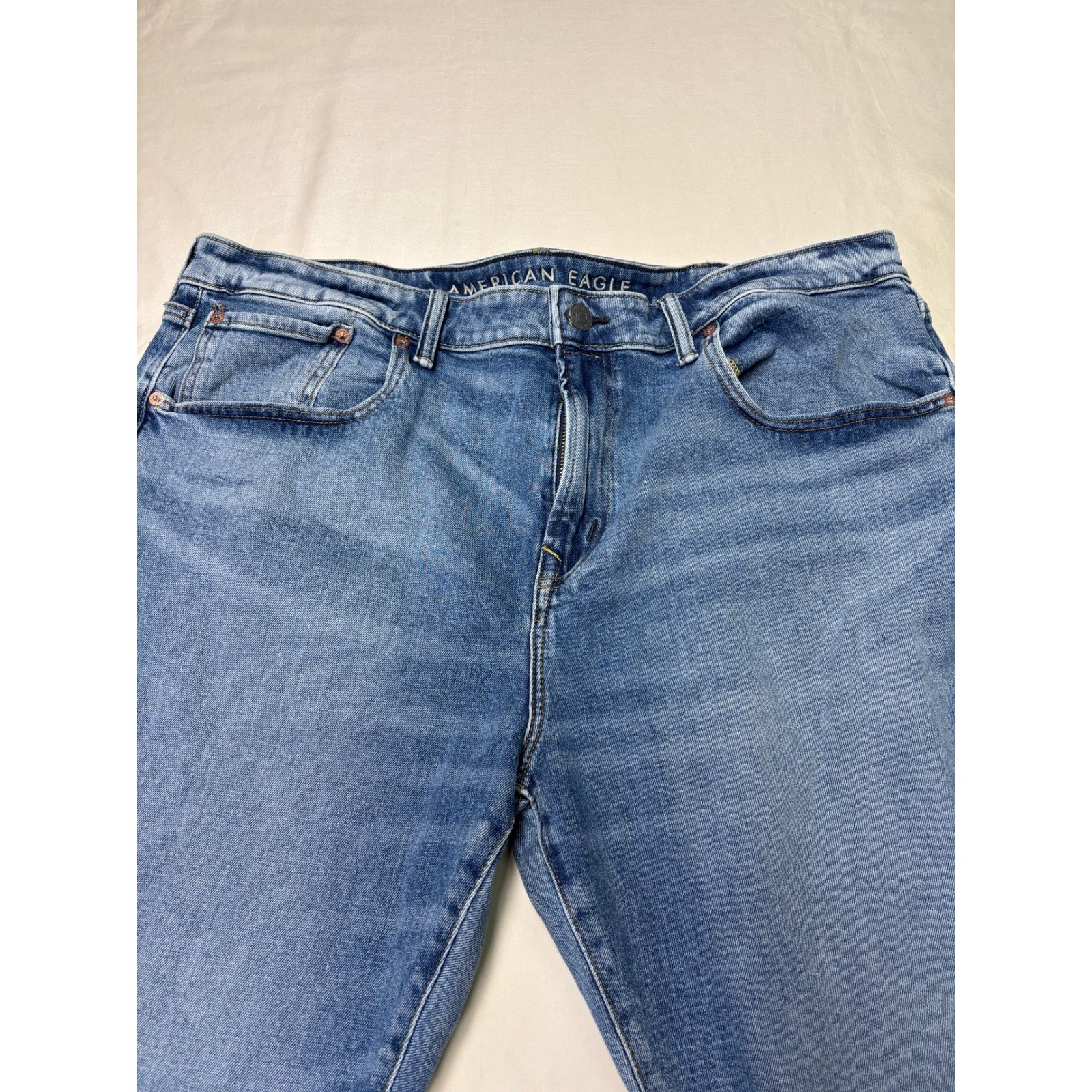 NWT American Eagle Airflex+ Athletic Fit Mens Jeans 40×32 Medium Indigo Wash