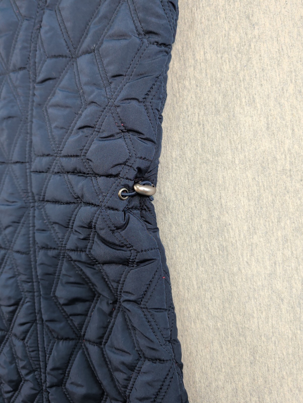 Weatherproof Fleece Lined Quilted Vest Full Zip, Zip Pockets Adjustable Back L