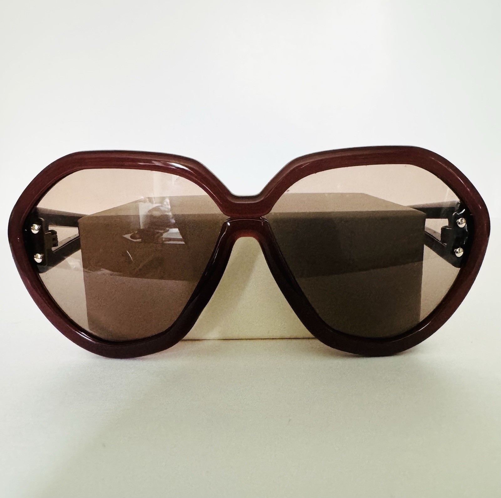 NWOT HM Studio Soldout Boho Resort Oversized Angular Burgundy Brown Sunglasses