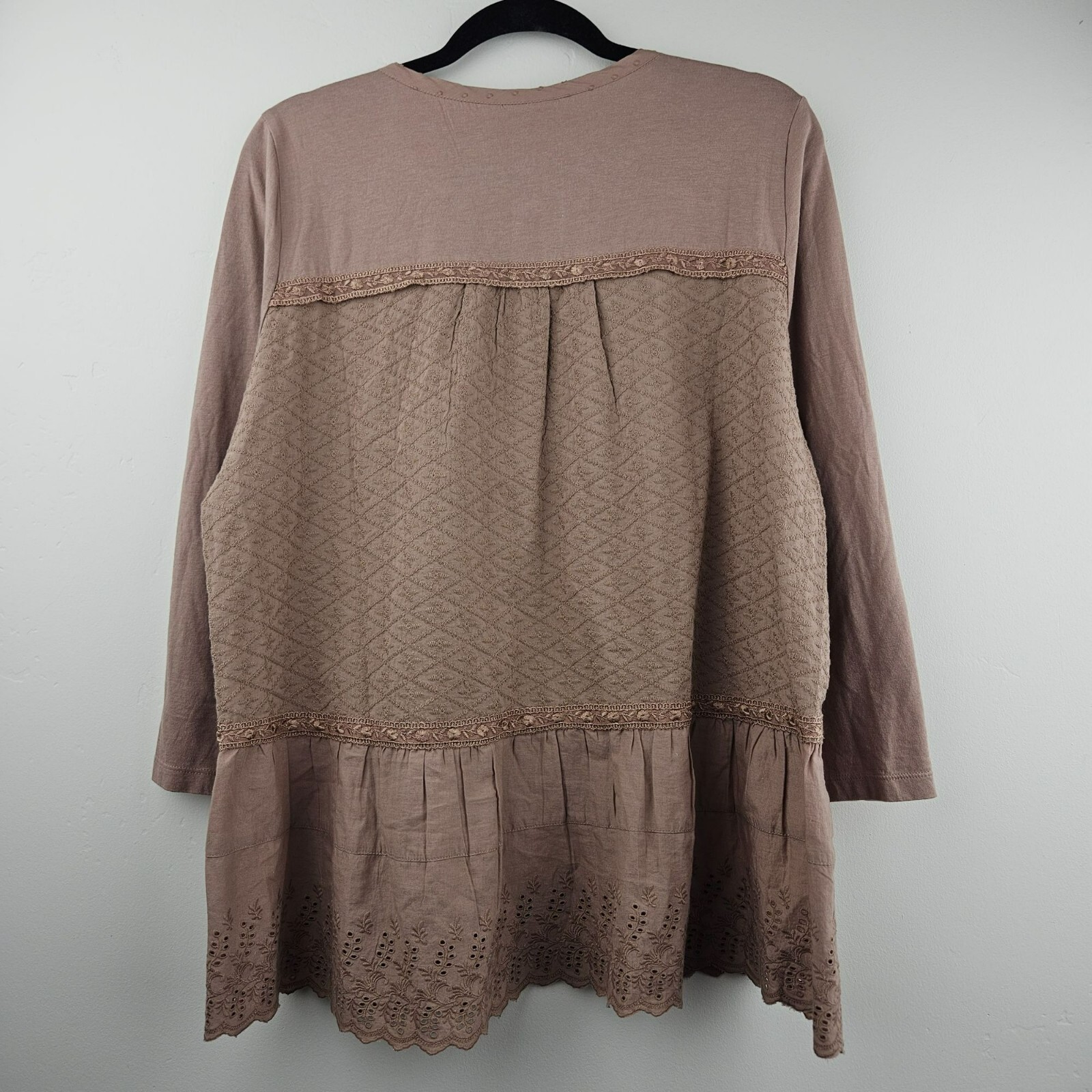 LOGO LAVISH Beige Blouse Womens M Prairie Cottagecore Eyelet Lace Button Ruffles