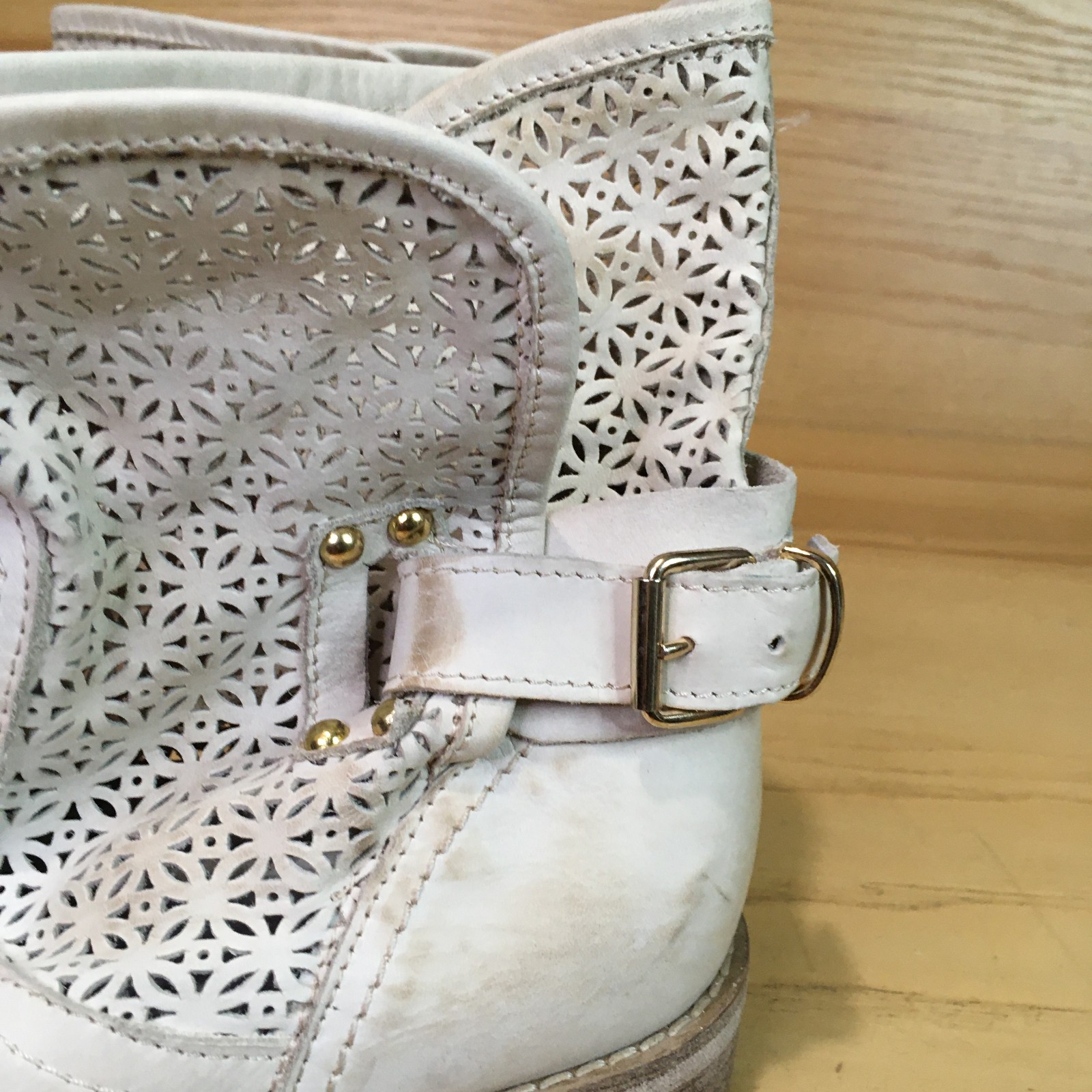 Max & Moi By Lederer Tan Ivory Perforated Leather womens Boot EU 40 US 9-9.5