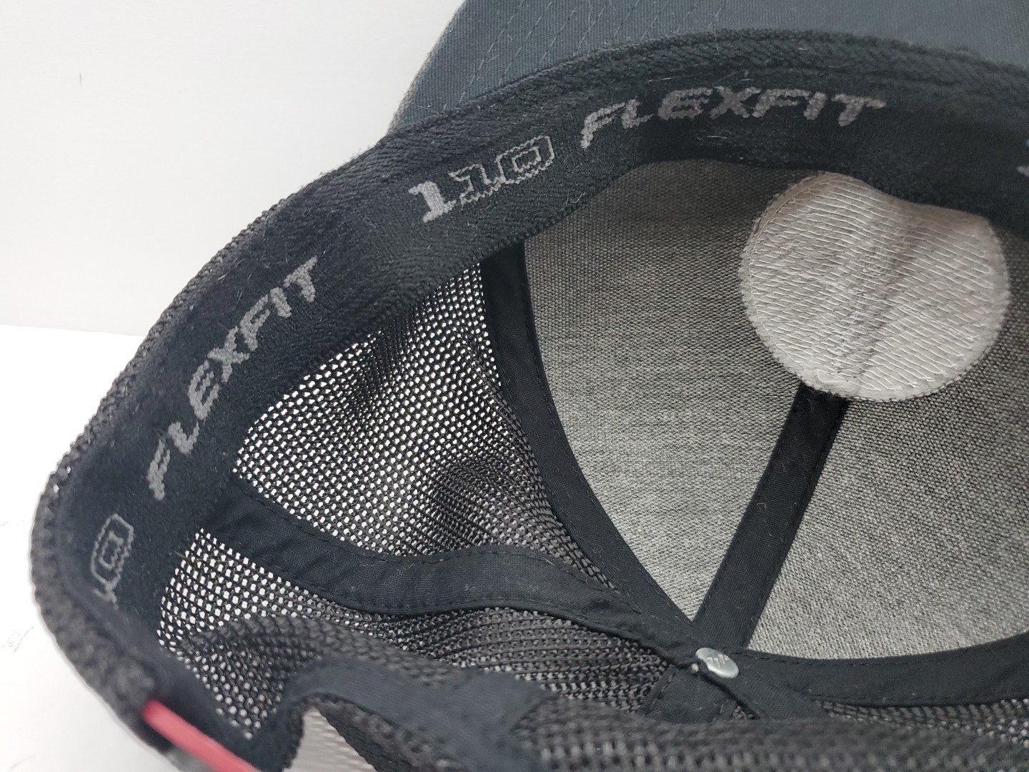 Travis Mathew Golf Hat FlexFit Tech110 Gray Trucker Mesh Snapback Cap