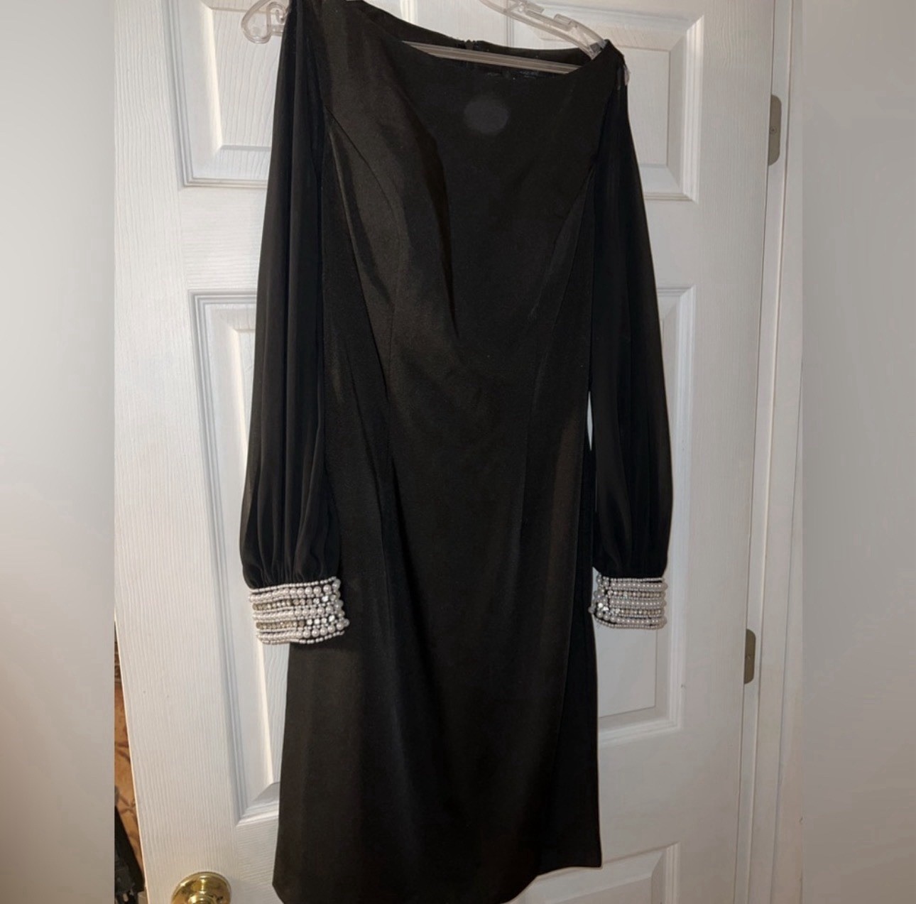 Gorgeous McDuggal Black Pearl Embellished Sheer Sleeve Knee Length Formal Dress