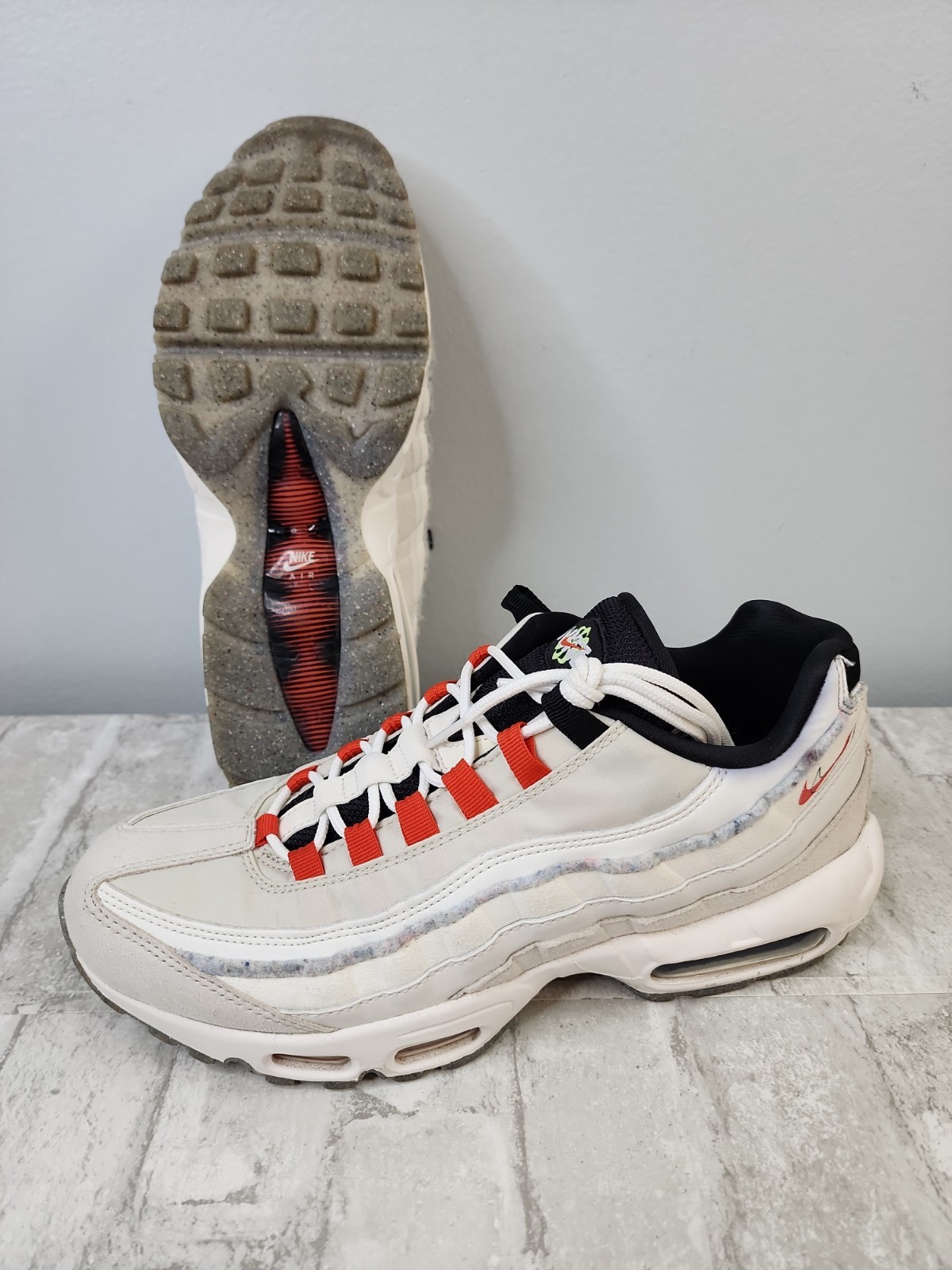 Nike Air Max 95 SE Double Swoosh Light Bone Habanero Red Mens Sz 9.5 DQ0268-002
