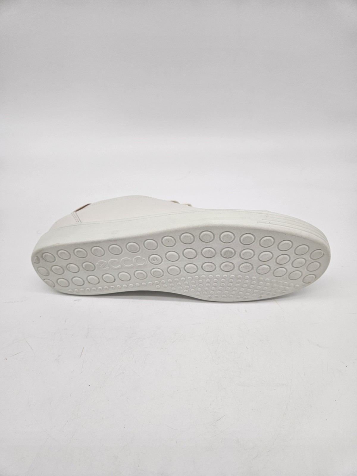 ECCO Soft 7 Lace-Up Sneaker White Leather Women’s Size US 10-10.5