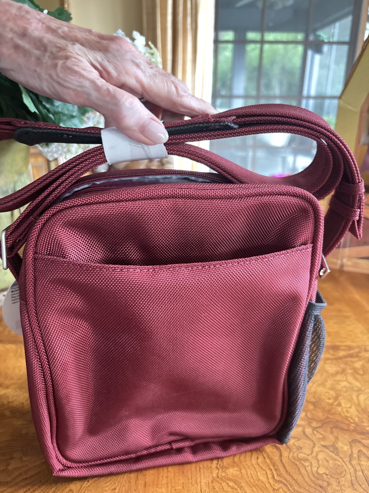DayMakers Anti-Theft Crossbody Bag in Wine with RFID Security – NEW with tags