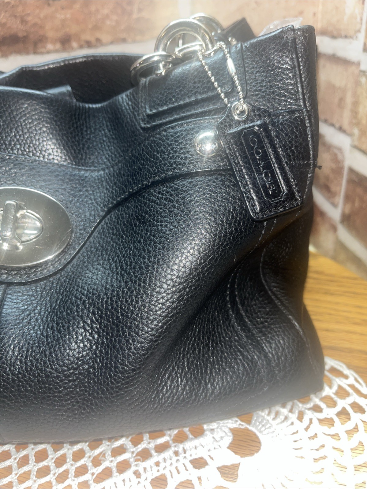 Coach Penelope Black Pebbled Shoulder Bag Turn Lock /Zipper Silver Hardware