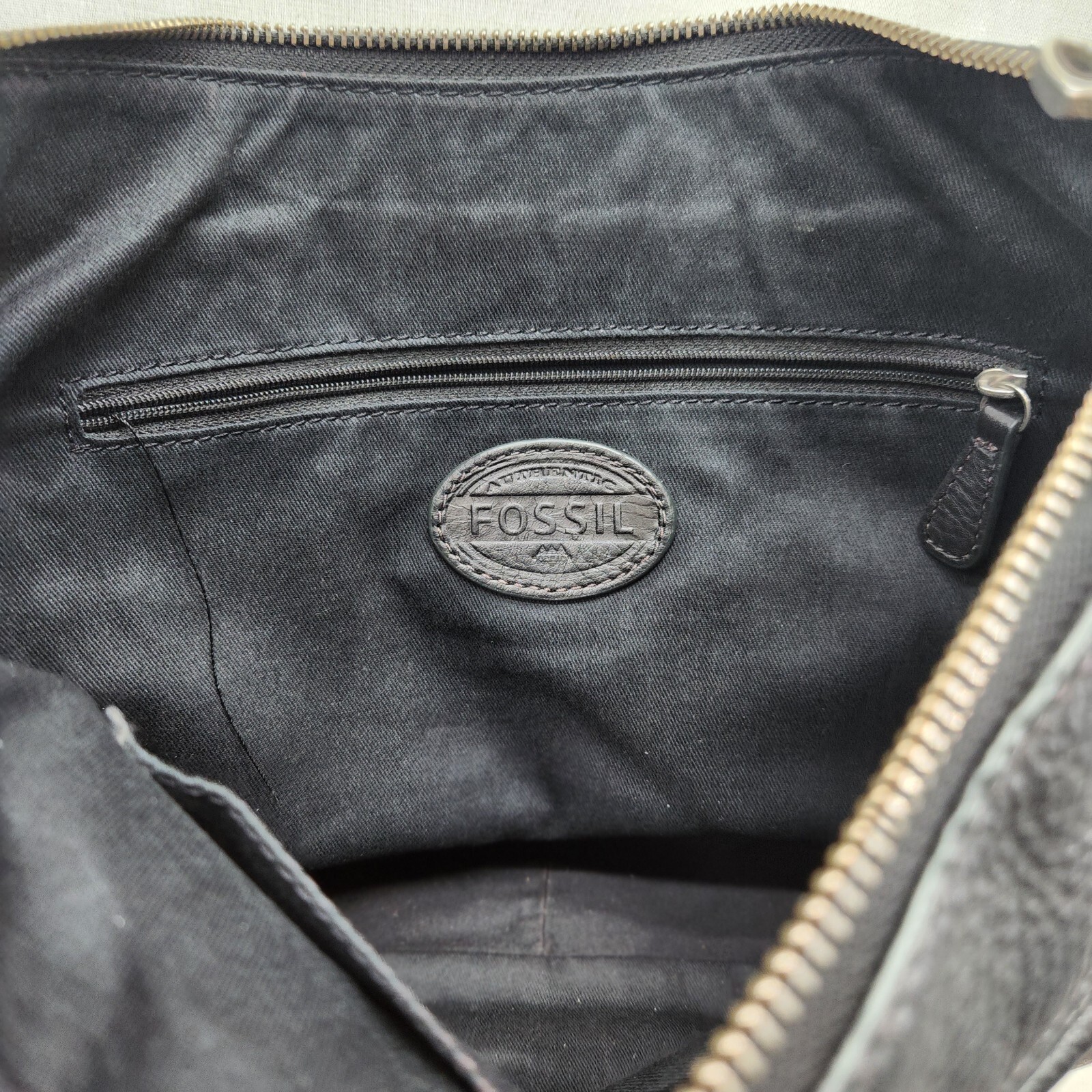 Fossil Purse Riley Genuine Leather Black Push Lock Cross Body Shoulder Bag