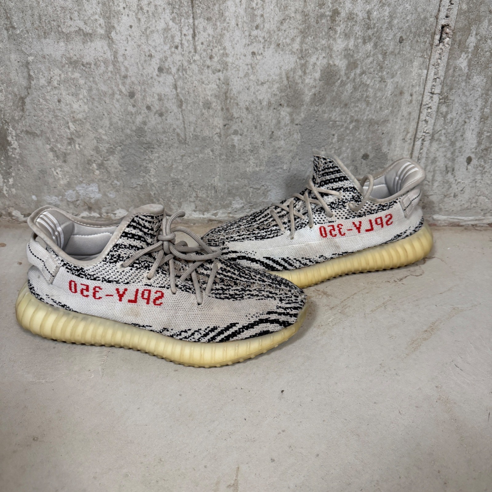 Adidas Yeezy Boost 350 V2 Zebra White Black Red CP9654 Mens 9.5