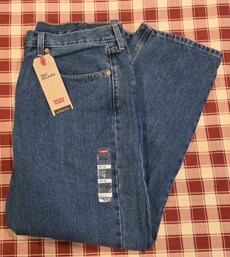 Levi’s 500 Series 550 Relaxed Fit Tapered Blue Denim Jeans Mid Rise 5-Pocket NWT