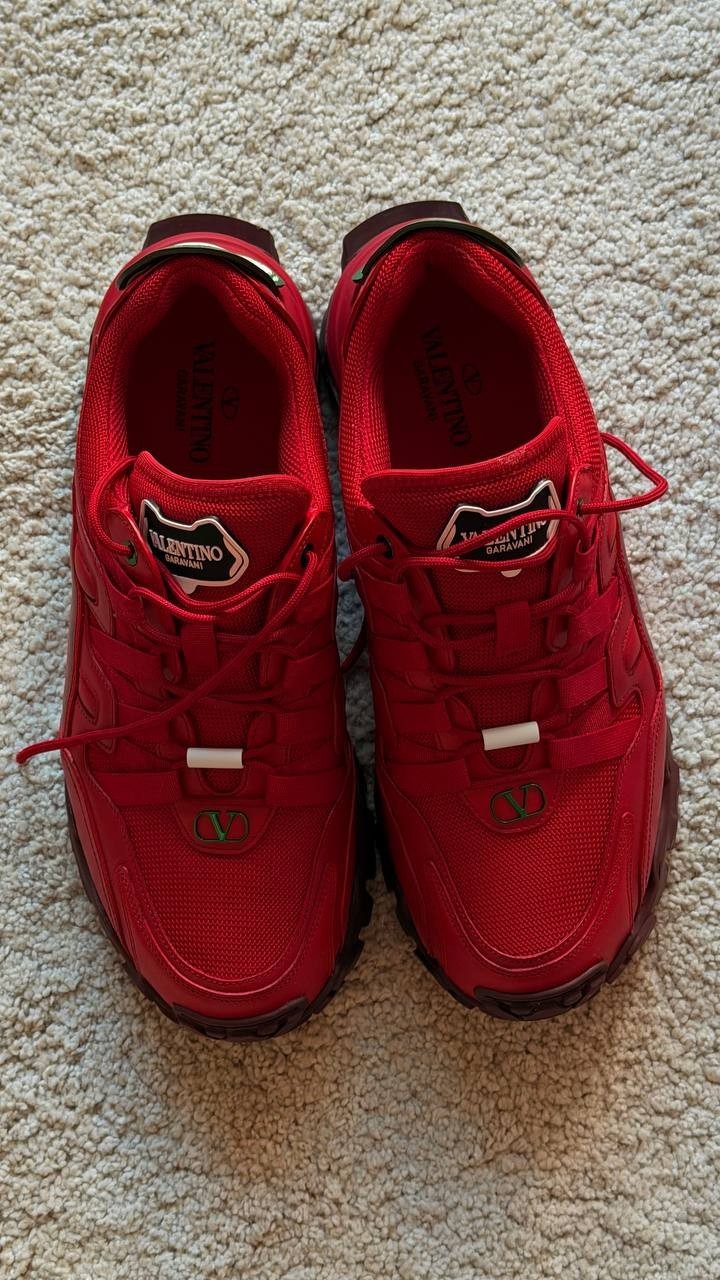 Valentino Garavani Climbers Red Skull Sneakers EU 43 Made In Italy Rare