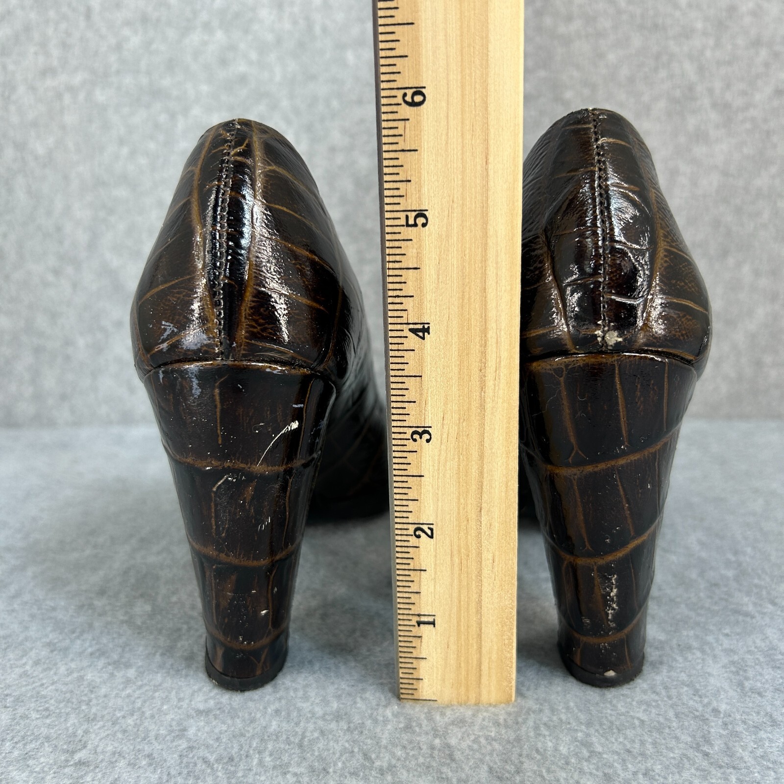 Claudia Ciuti Sz 7.5 Brown Almond Toe Crocodile Print Heels Pumps Block Vintage