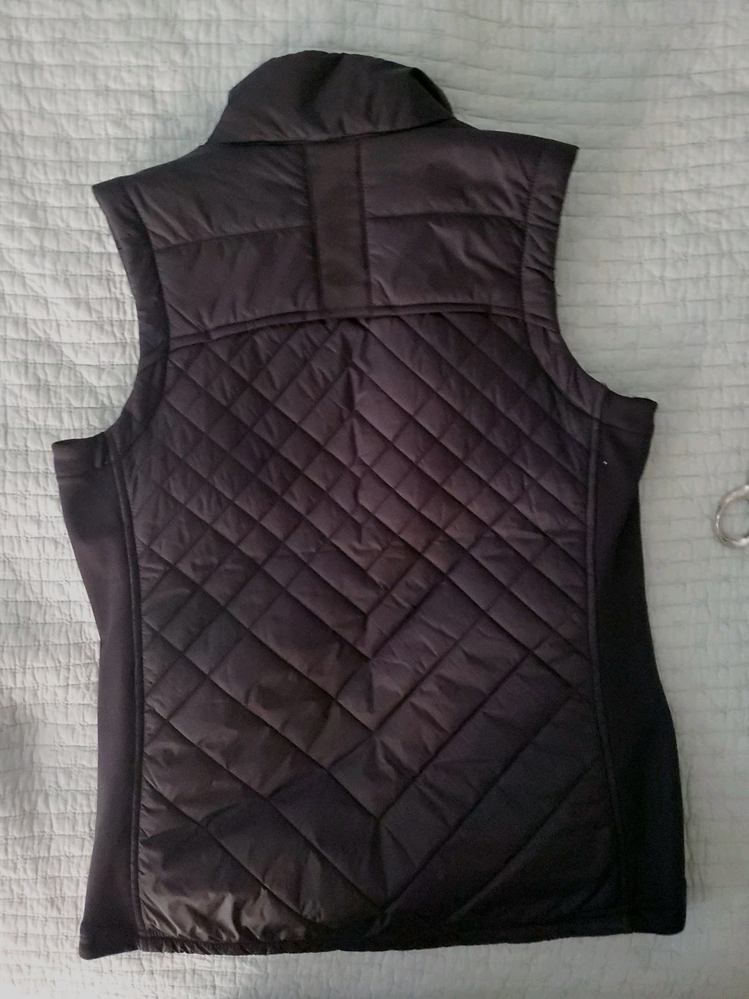 UnderTech Undercover Zip Up Vest Size Medium Concealed Carry w/keys EUC Black