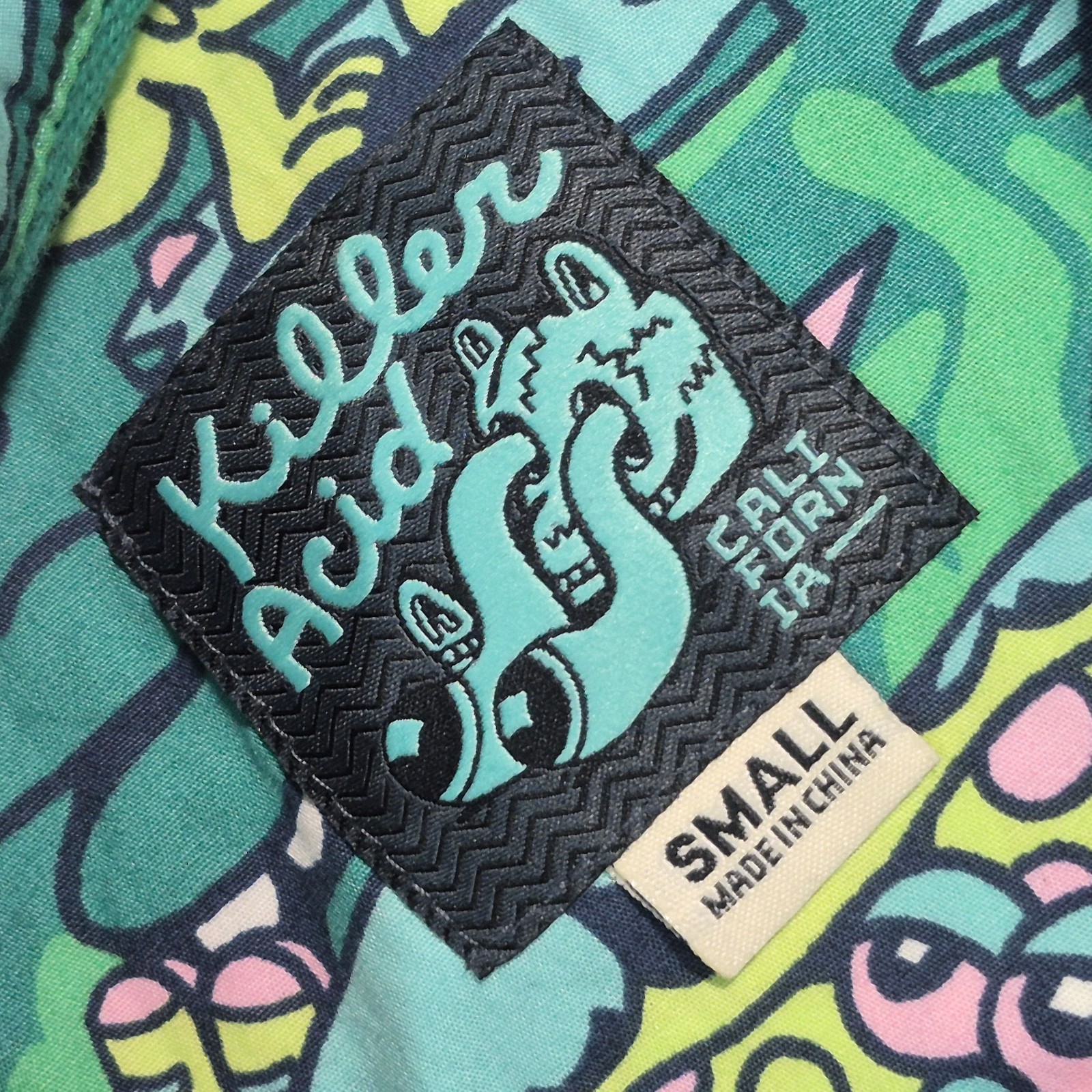 KILLER ACID CAMP SHIRT BUTTON UP SHORT SLEEVE WITH TRIPPY AOP MENS SMALL
