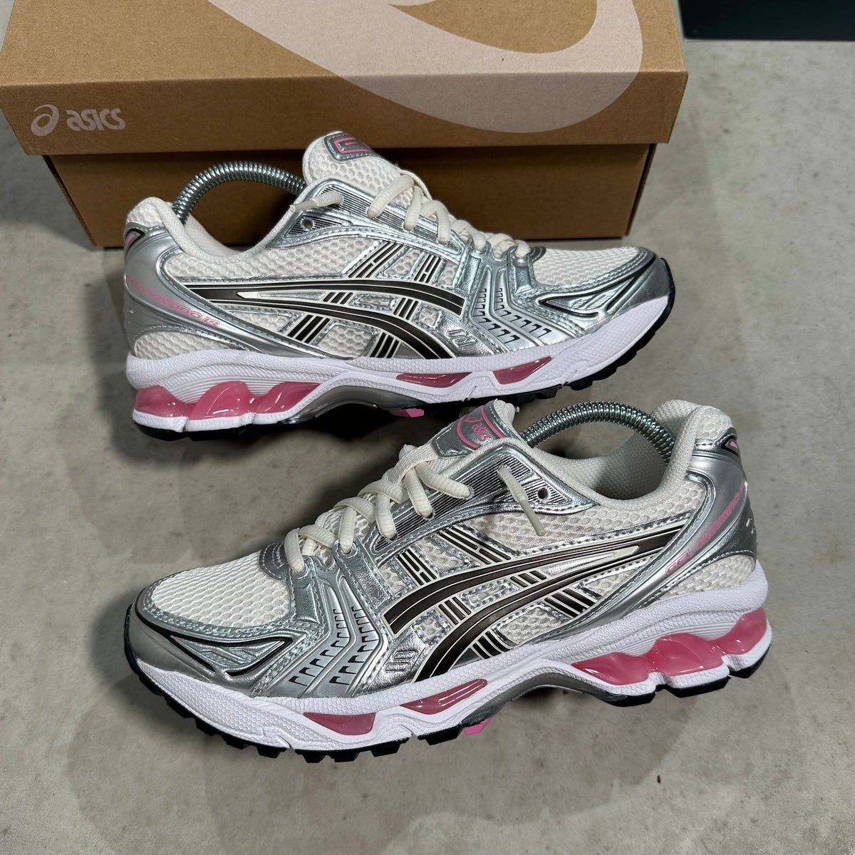 Asics gel Kayano 14 Cream Sweet Pink