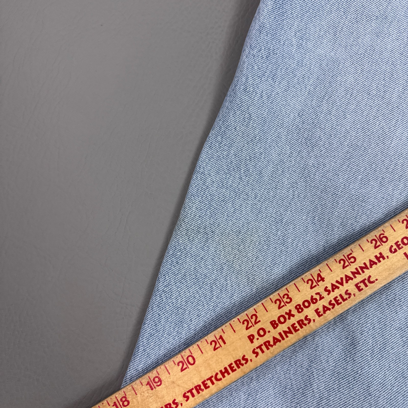 Vintage Levis SilverTab Jeans Mens 30×32 Blue Baggy 90s Made USA Thrashed Faded
