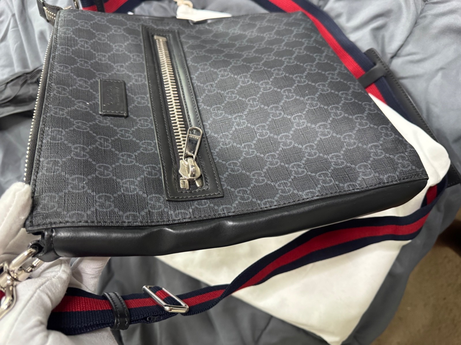 Gucci GG Messenger Crossbody Bag Large Authentic