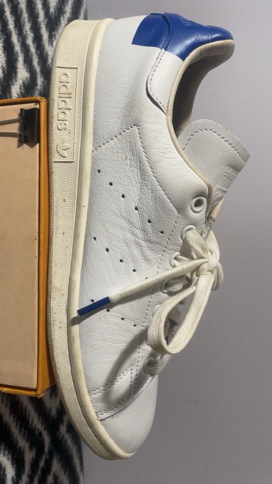 Size 9 – adidas Originals – Stan Smith – ART. EE5788 – FTWWHT/CROYAL/OWHITE RARE