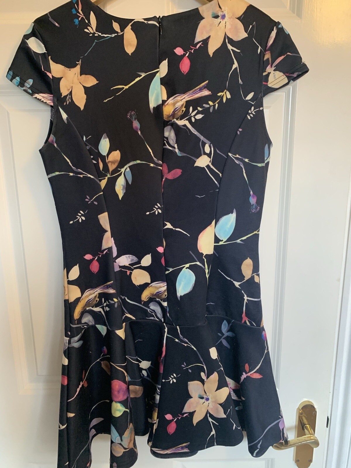 Short Black Dress Size 12 Floral design – Free Returns