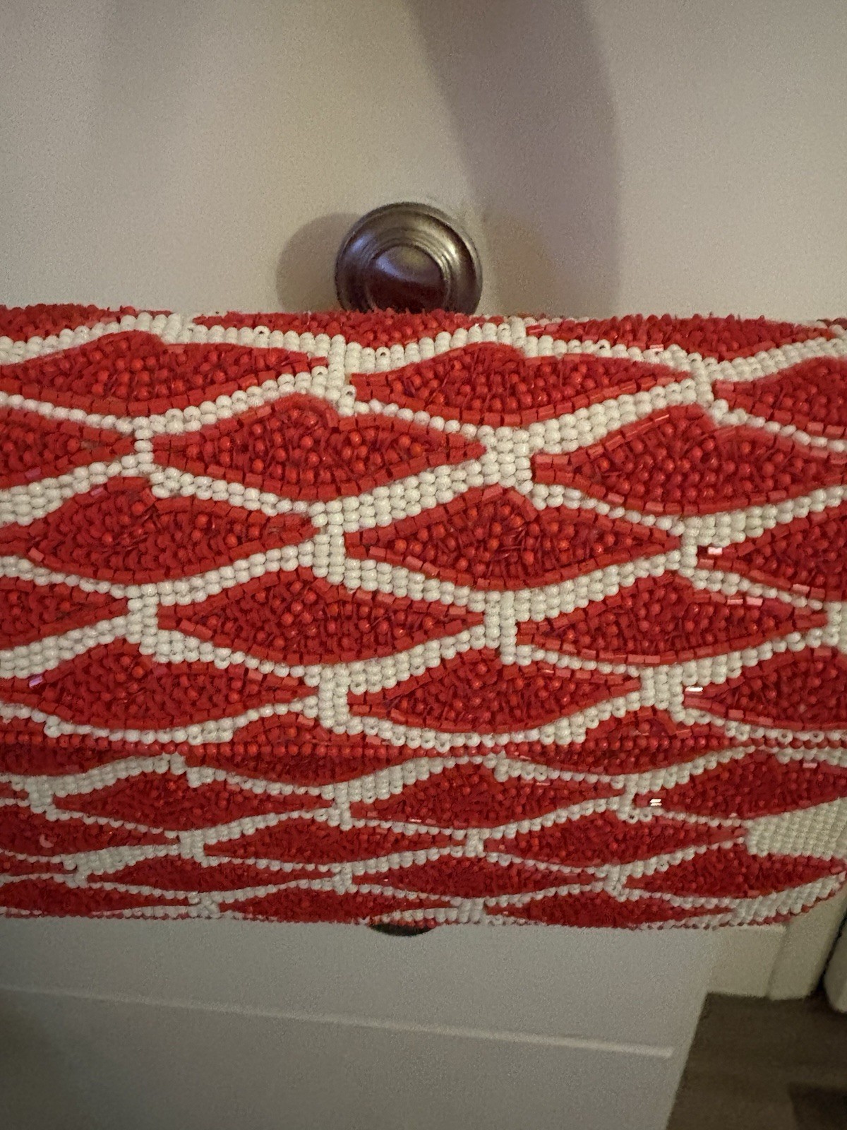Anthropologie Fiona Beaded PURSE Icon Edition RED Lips KISS BAG NWT