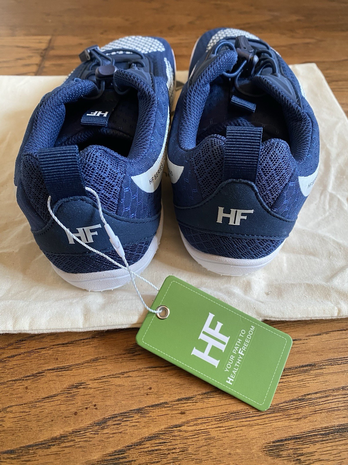 NWT Hike Footwear HF Cloud Unisex Barefoot Blue Sz EU36 W6 M4 comes in gift bag