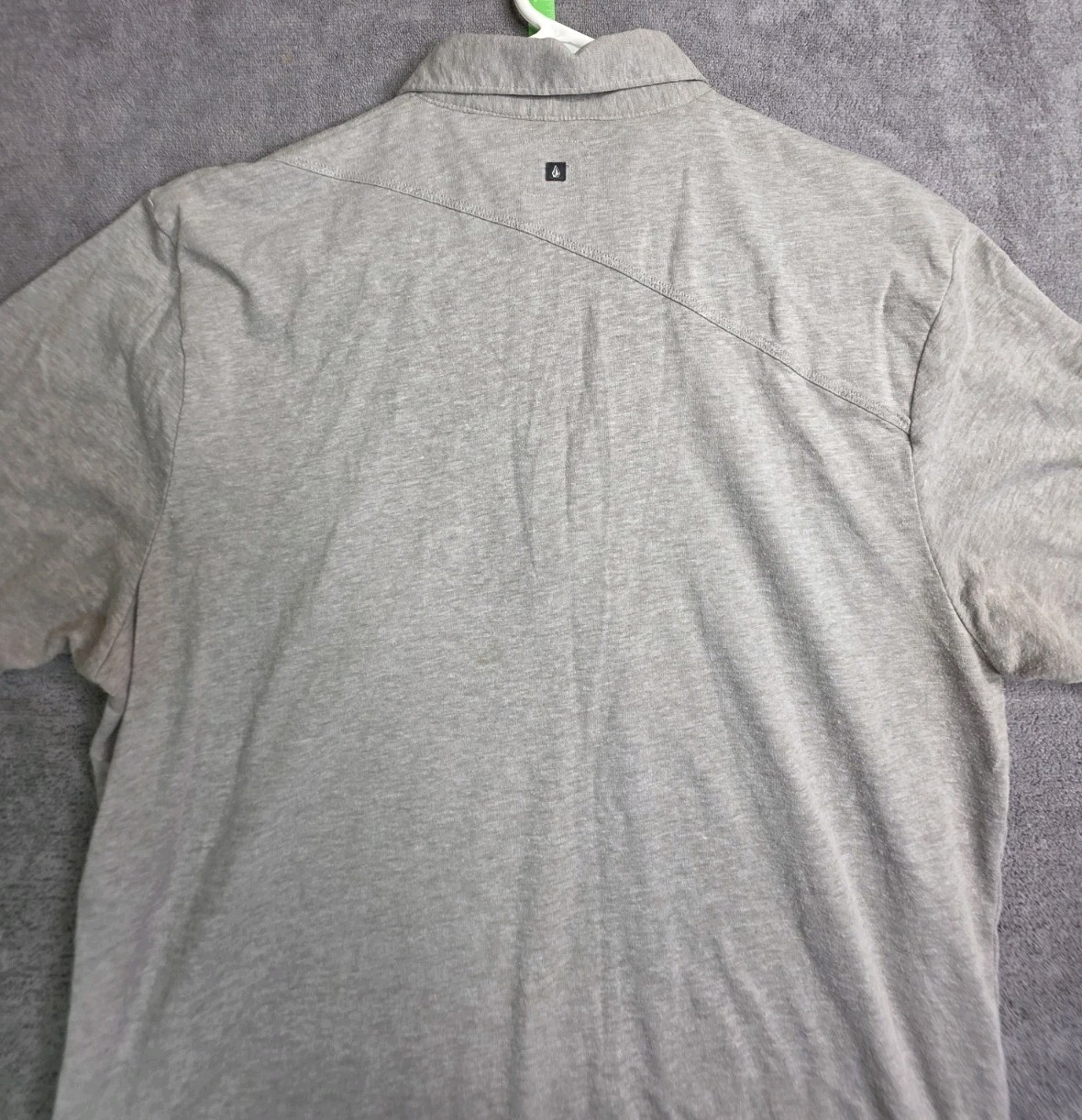 Volcom Golf Polo Shirt Men’s Large Beige Short Sleeve 3 Button Placket