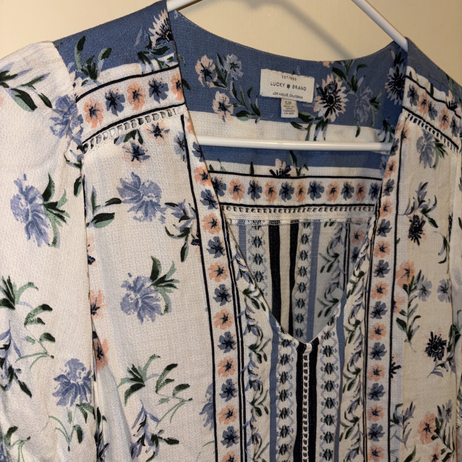 Ladies Lucky Brand Small Short Sleeve Multi Colored Vneck Blouse