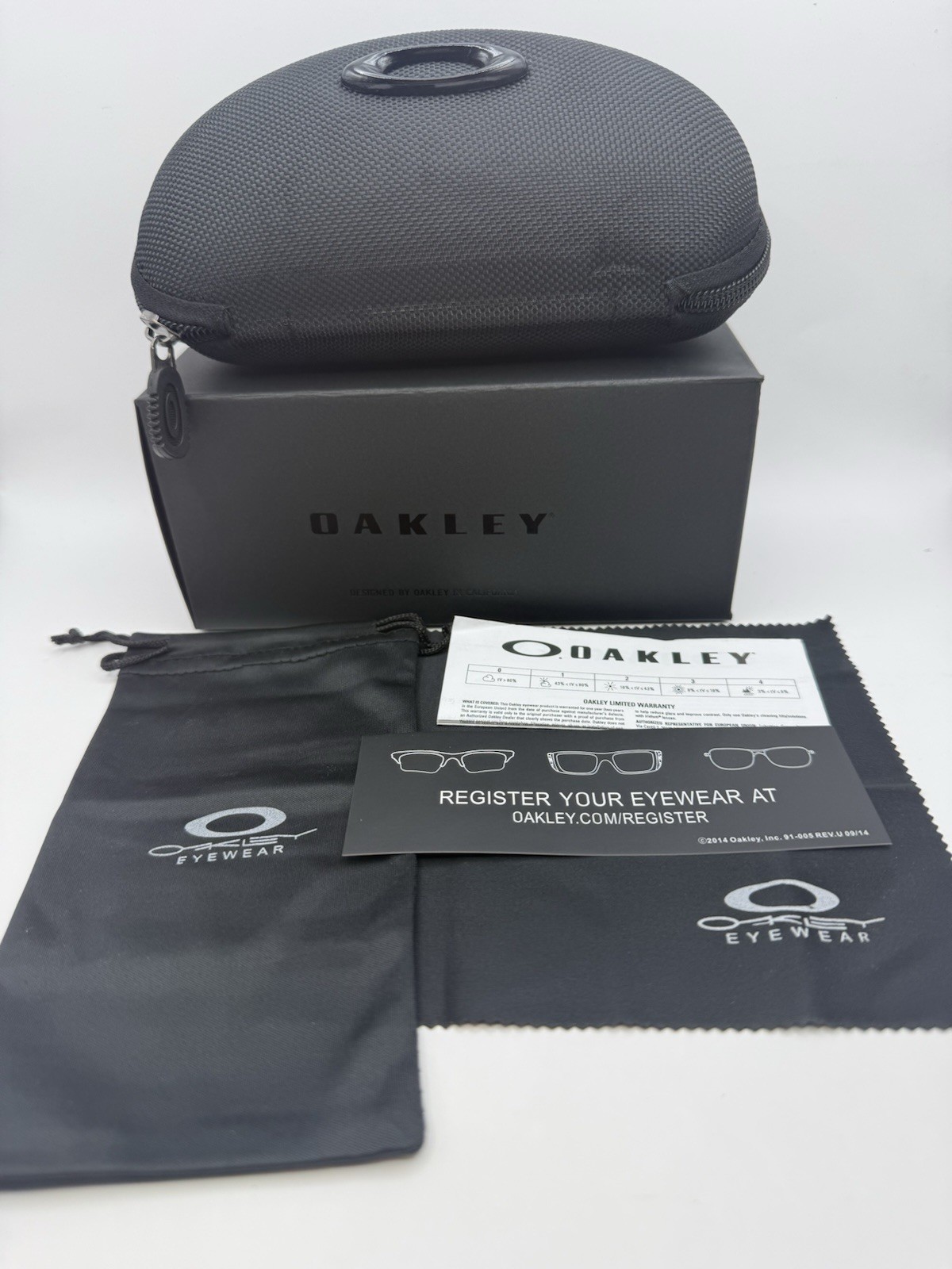 Oakley Holbrook OO9244 Matte Black Frame Polarized Sapphire Lens Sunglasses 56mm