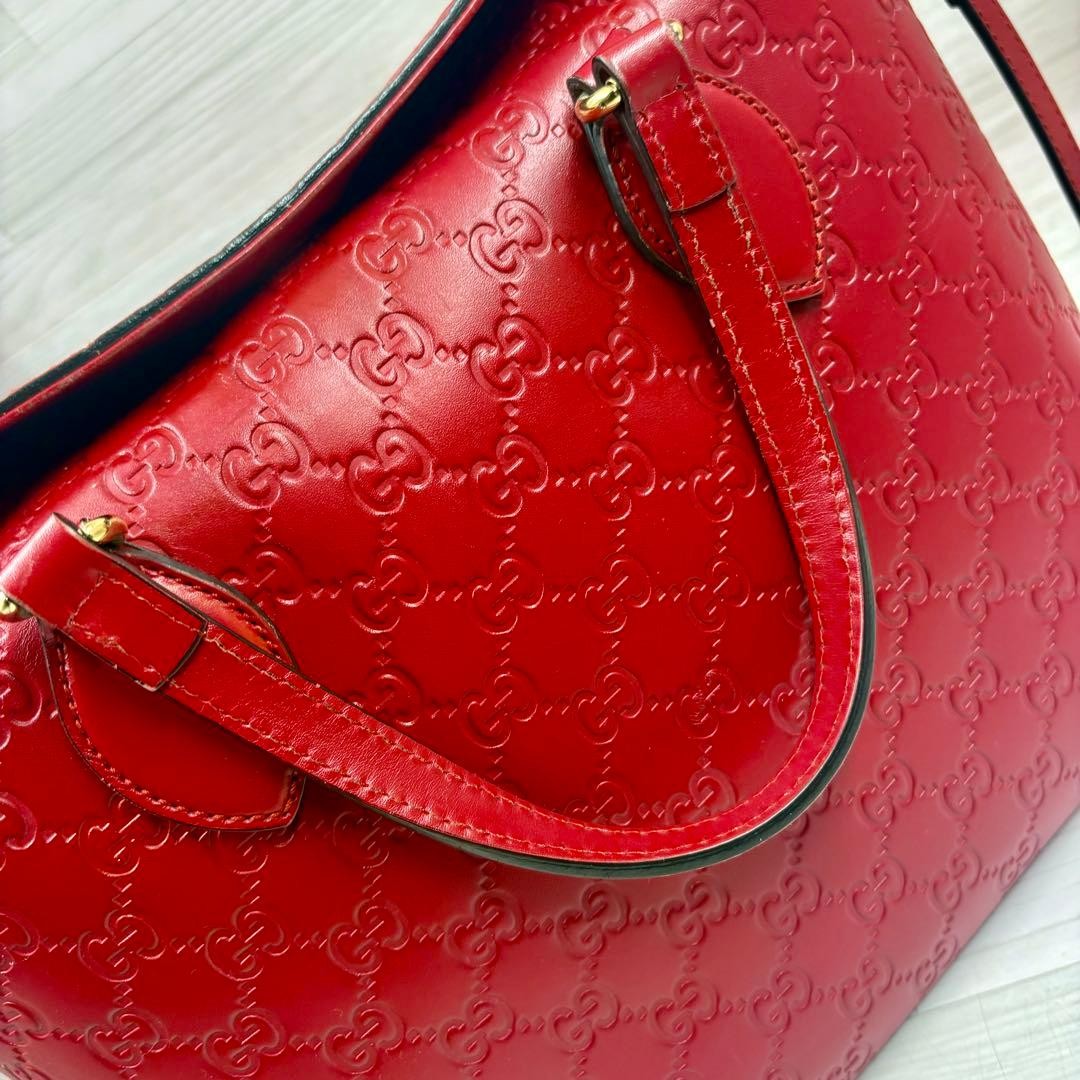 GUCCI Shoulder Bag Guccissima Red Leather Size: W11.4xH9.8 in. Strap: 43.3″