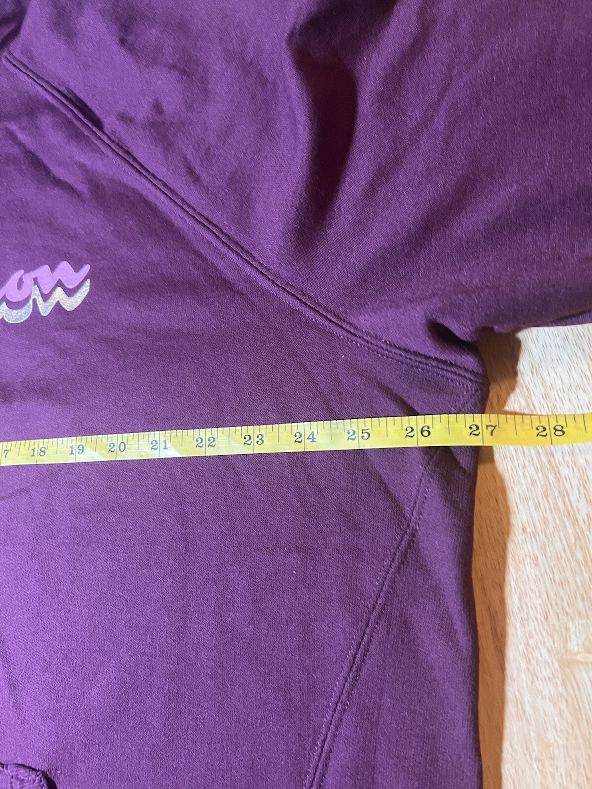 3X Champion® Powerblend Classic Graphic Hoodie BNWTS $55.00 Dark Berry