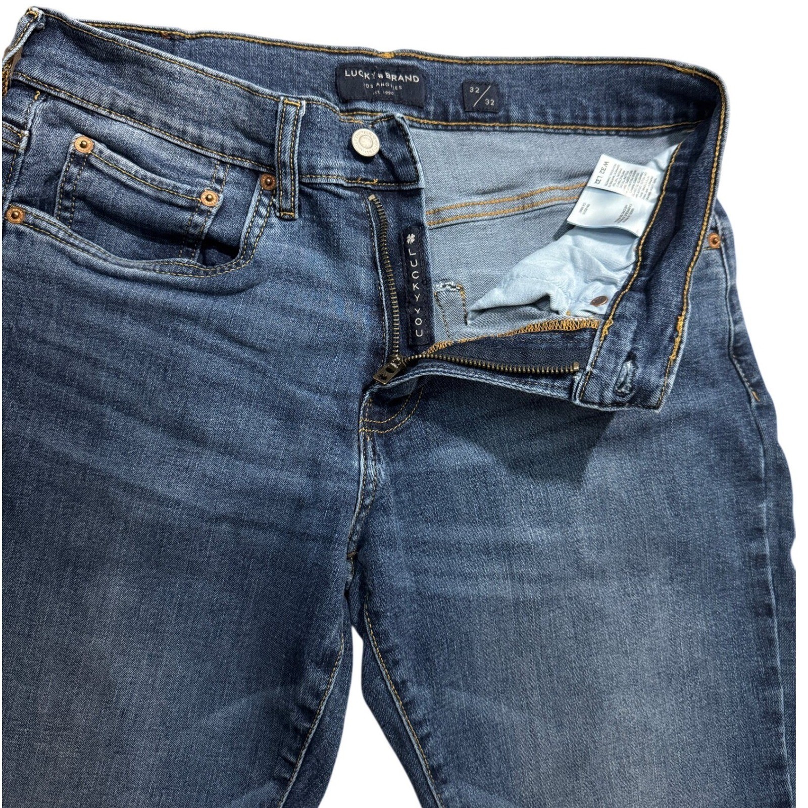 STOP SCROLL Lucky Brand 221 Straight Jeans 32×30 Clean Blue Denim Fit