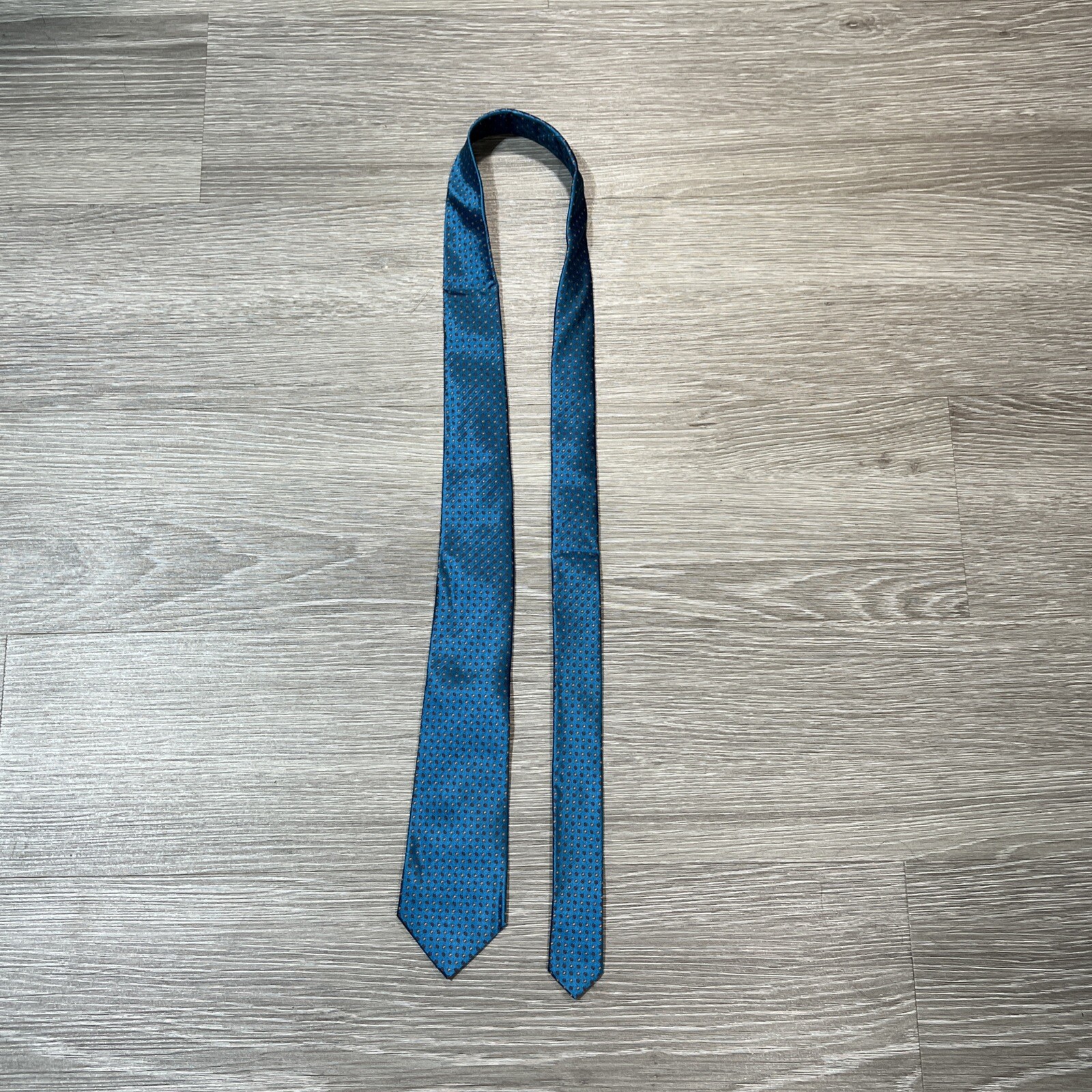 Tom James Corporate Image Tie Mens Hand Made Modern 3” Teal Blue Silk Necktie