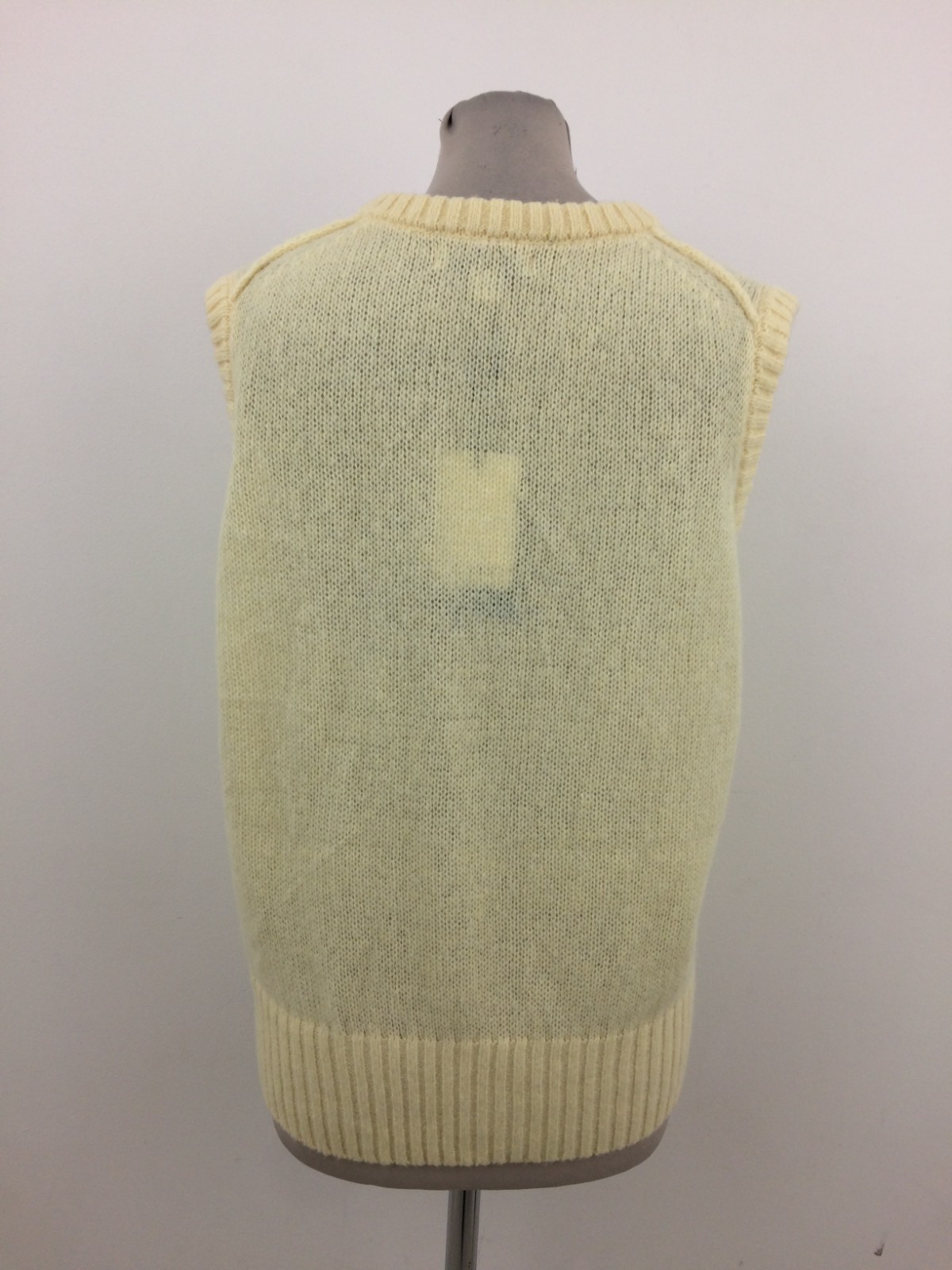 Autograph Women’s Jumper Vest Size L Pale Straw Knit S/Sleeve V-Neck Rib Hem New
