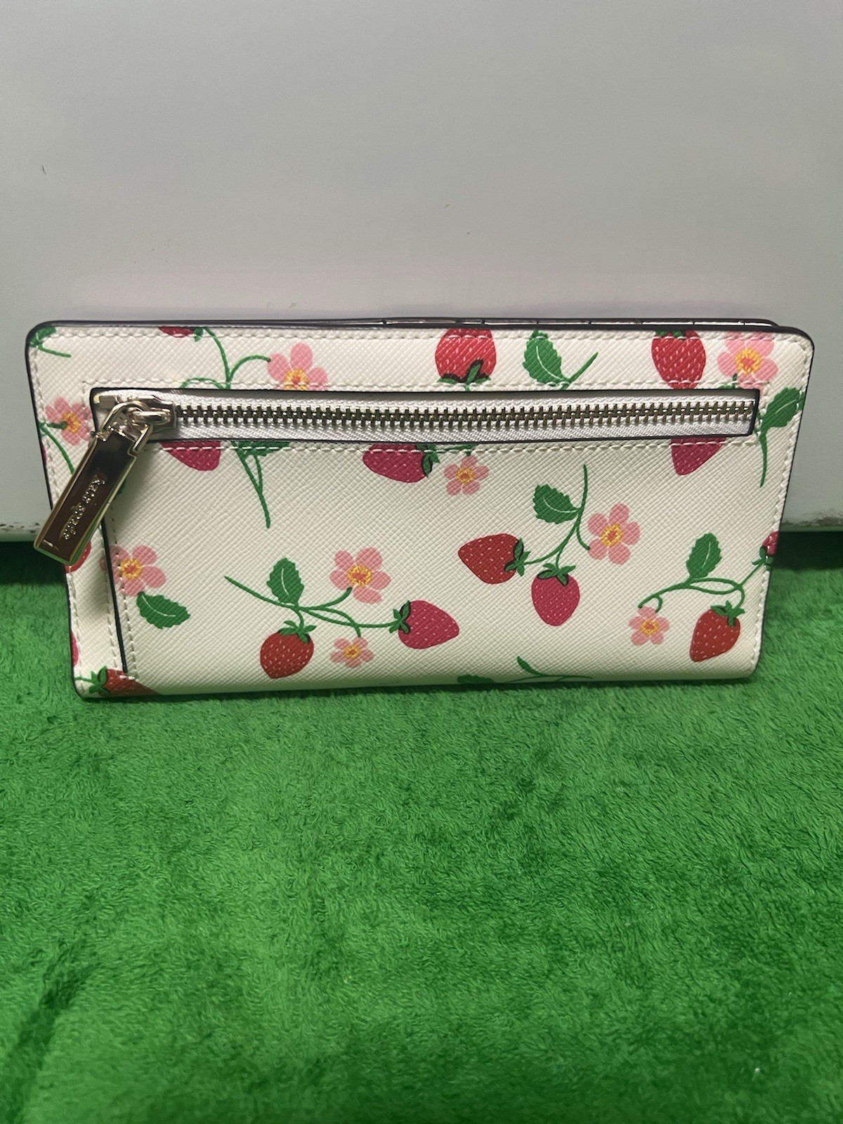 Kate Spade Strawberry Bi Fold Wallet. Size 6.75” X 3.5