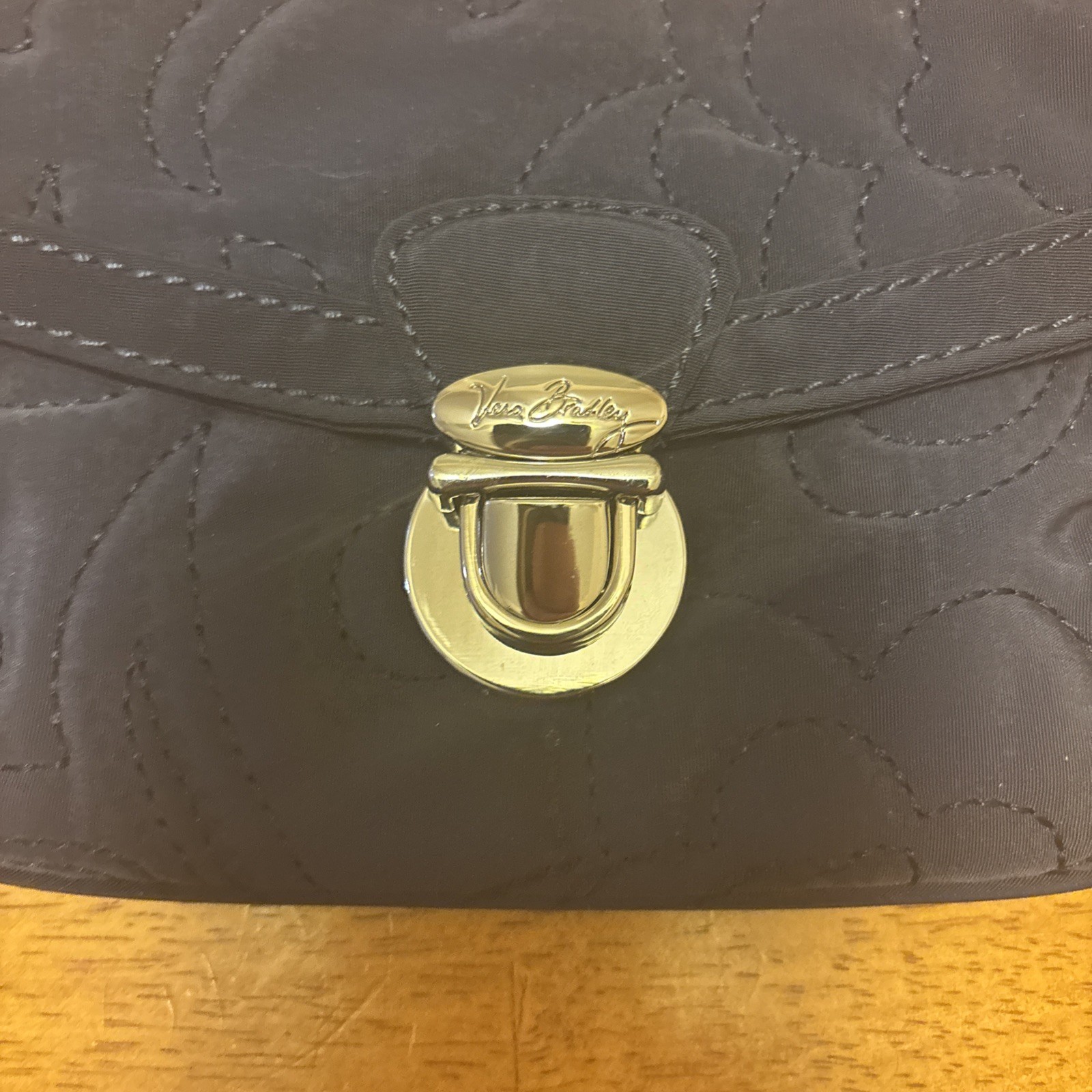 Sleek Y2K Vera Bradley Black Quilted Lightweight Pouch Push Lock / Zip