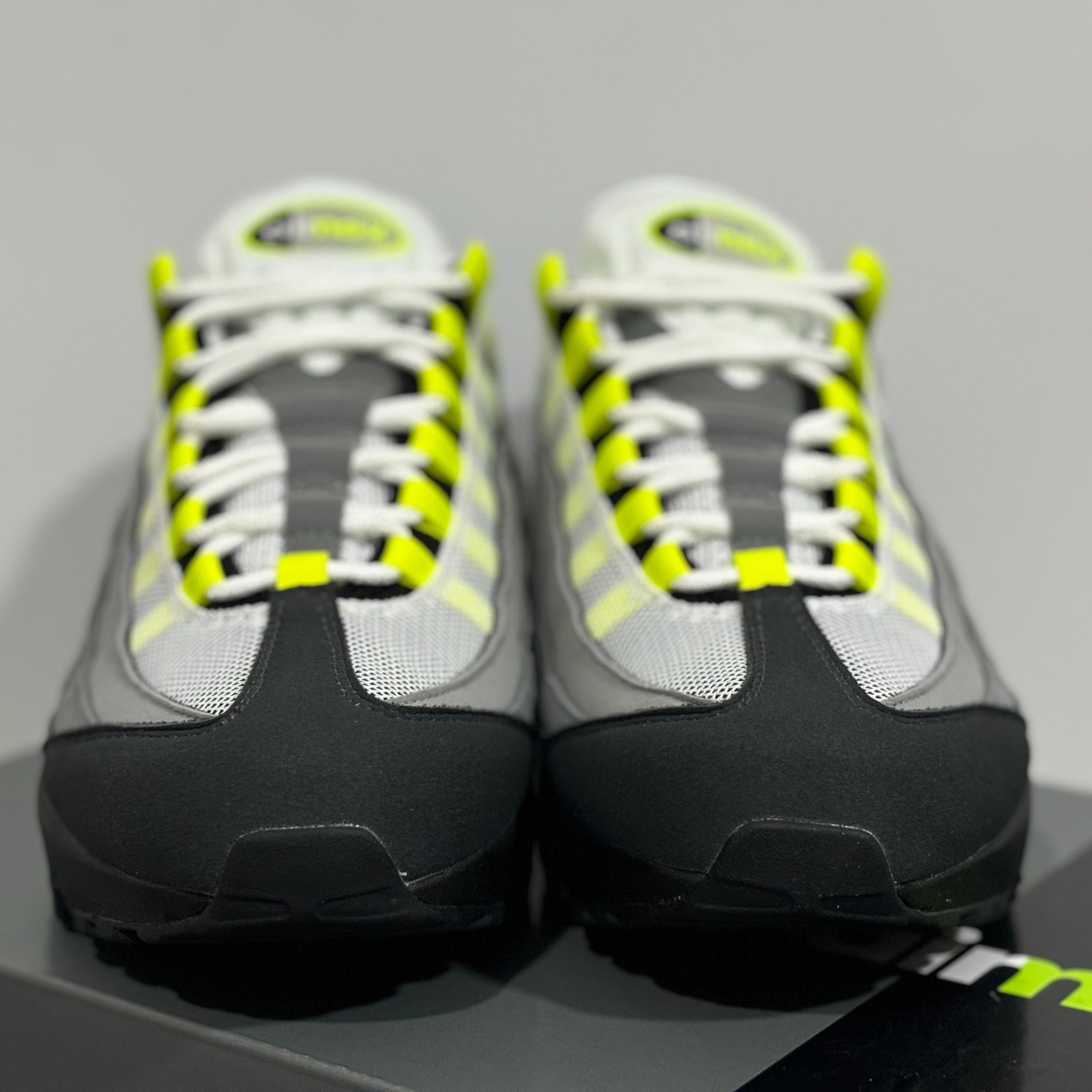 Nike Air Max 95 Men’s CT1689-001 Visible Air Cushion Joggers 🎐